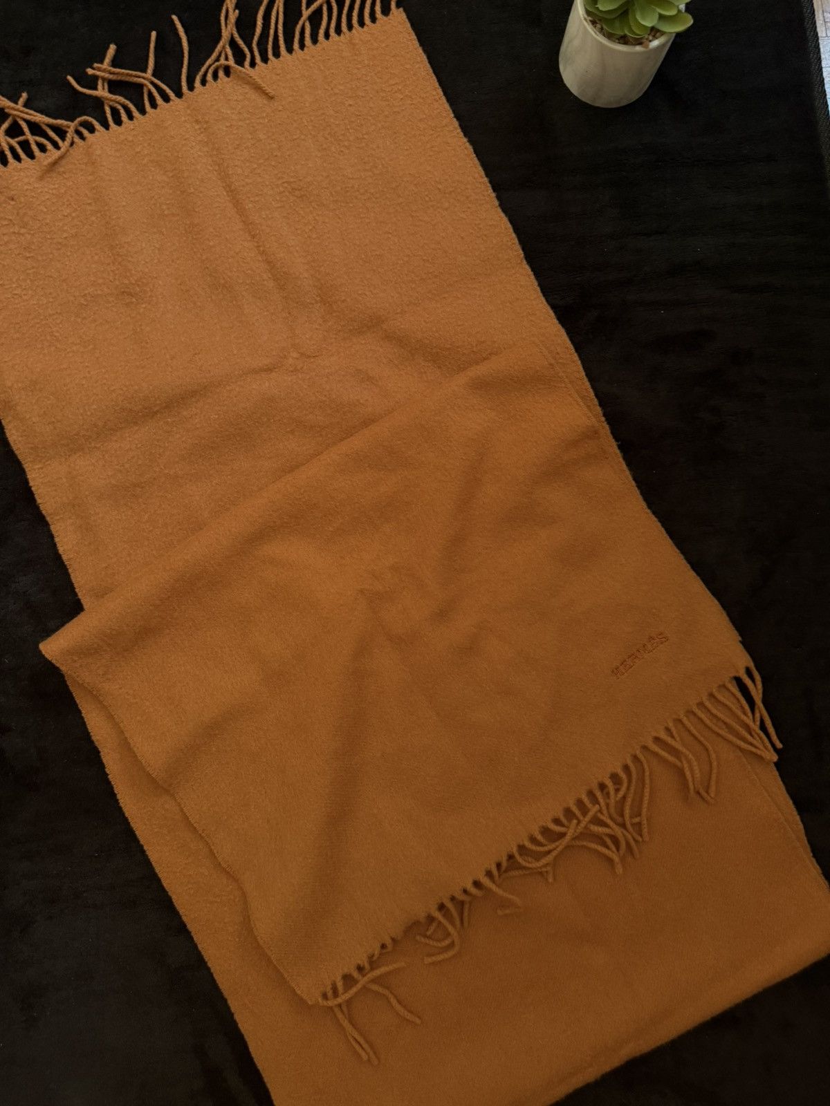 Hermes Hermès Cashmere Scarf Camel / Caramel – Made in Scotland Size ONE SIZE - 4 Thumbnail