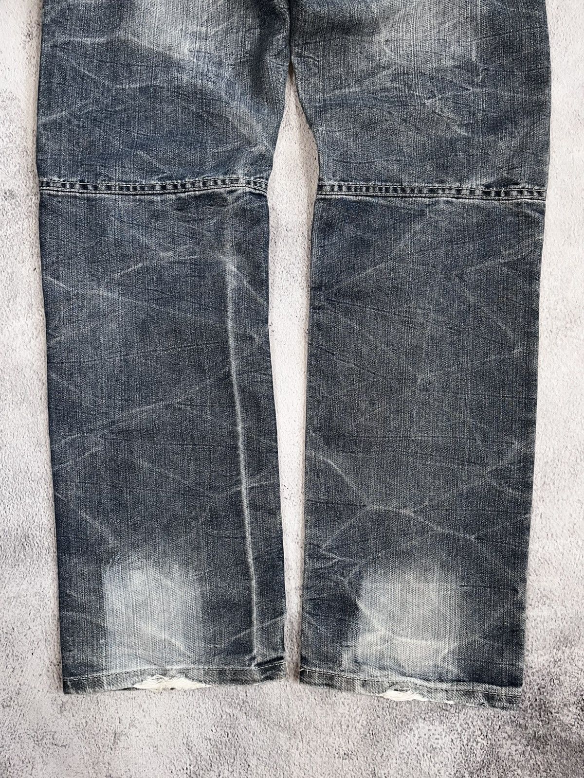 Vintage Vintage Y2K baggy ripped unisex denim low rise jeans Size US 30 / EU 46 - 8 Thumbnail