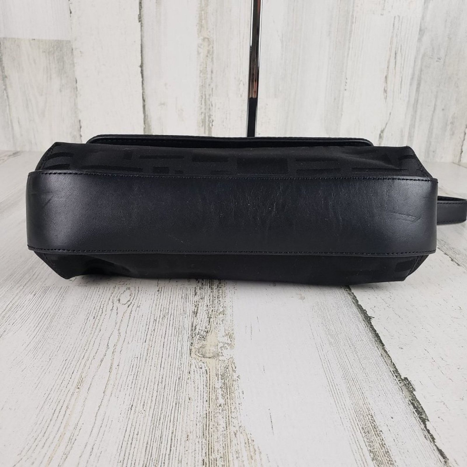 Other The Limited Black Textured Silver-Tone Shoulder Bag Purse Size ONE SIZE - 7 Thumbnail
