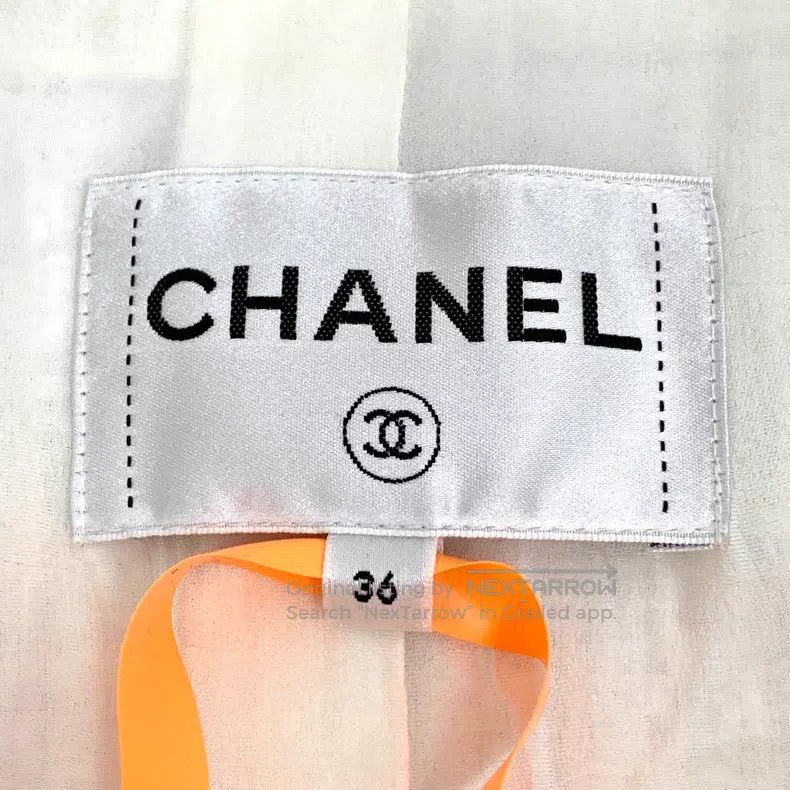 Chanel Chanel White cotton round-neck single-breasted long-sleeve Size XS / US 0-2 / IT 36-38 - 5 Thumbnail