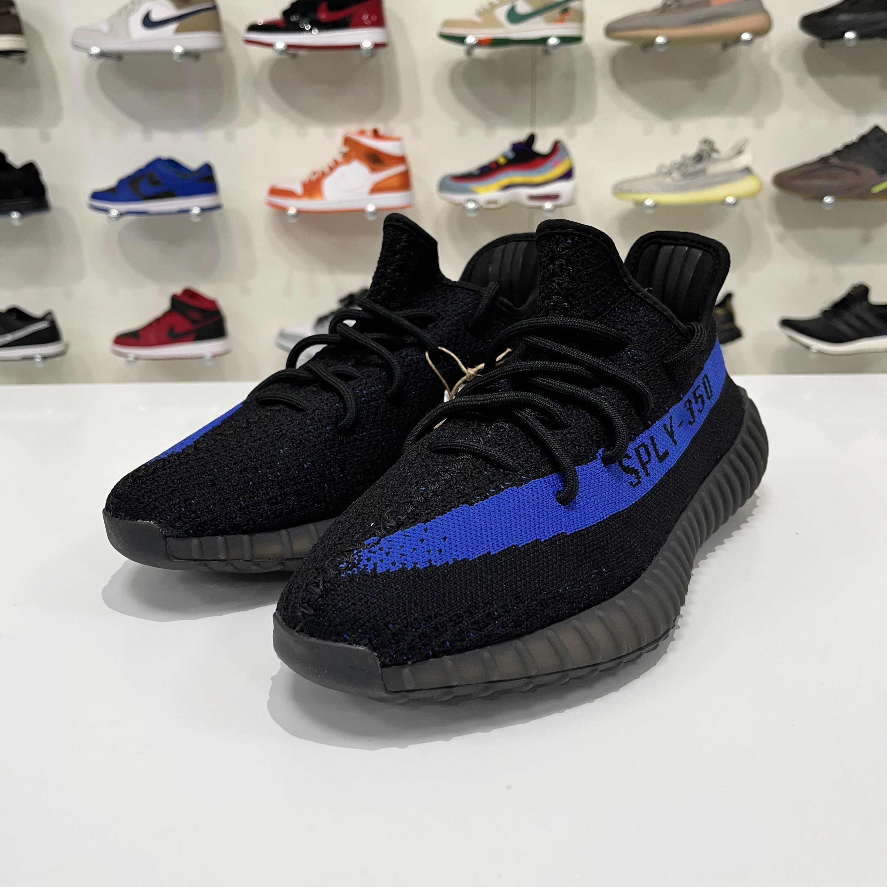 Adidas Adidas Yeezy Boost 350 V2 Dazzling Blue Size US 9.5 / EU 42-43 - 2 Thumbnail