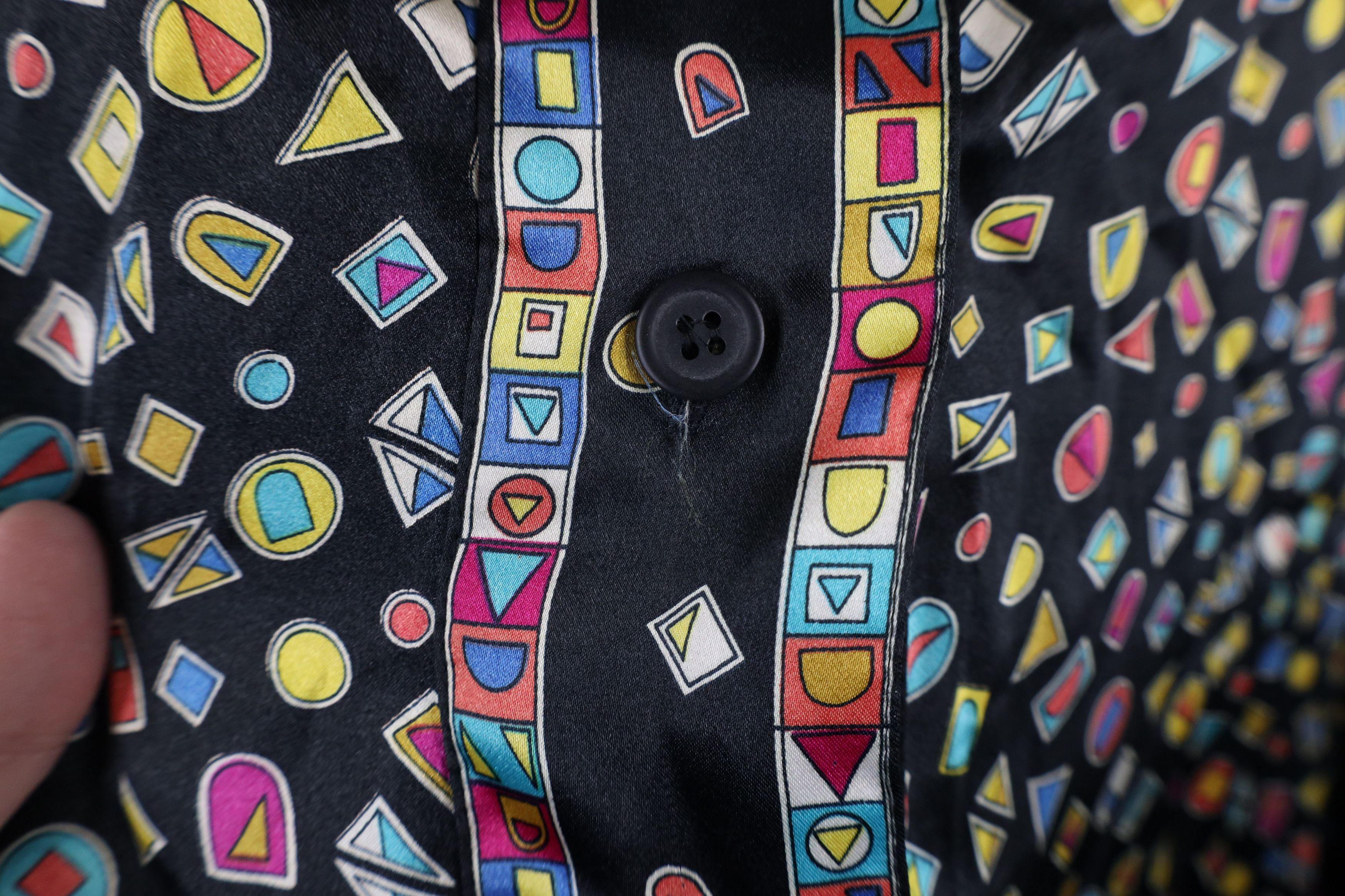 Vintage Vintage 90s Streetwear Geometric Polyester Button Shirt Size M / US 6-8 / IT 42-44 - 6 Thumbnail