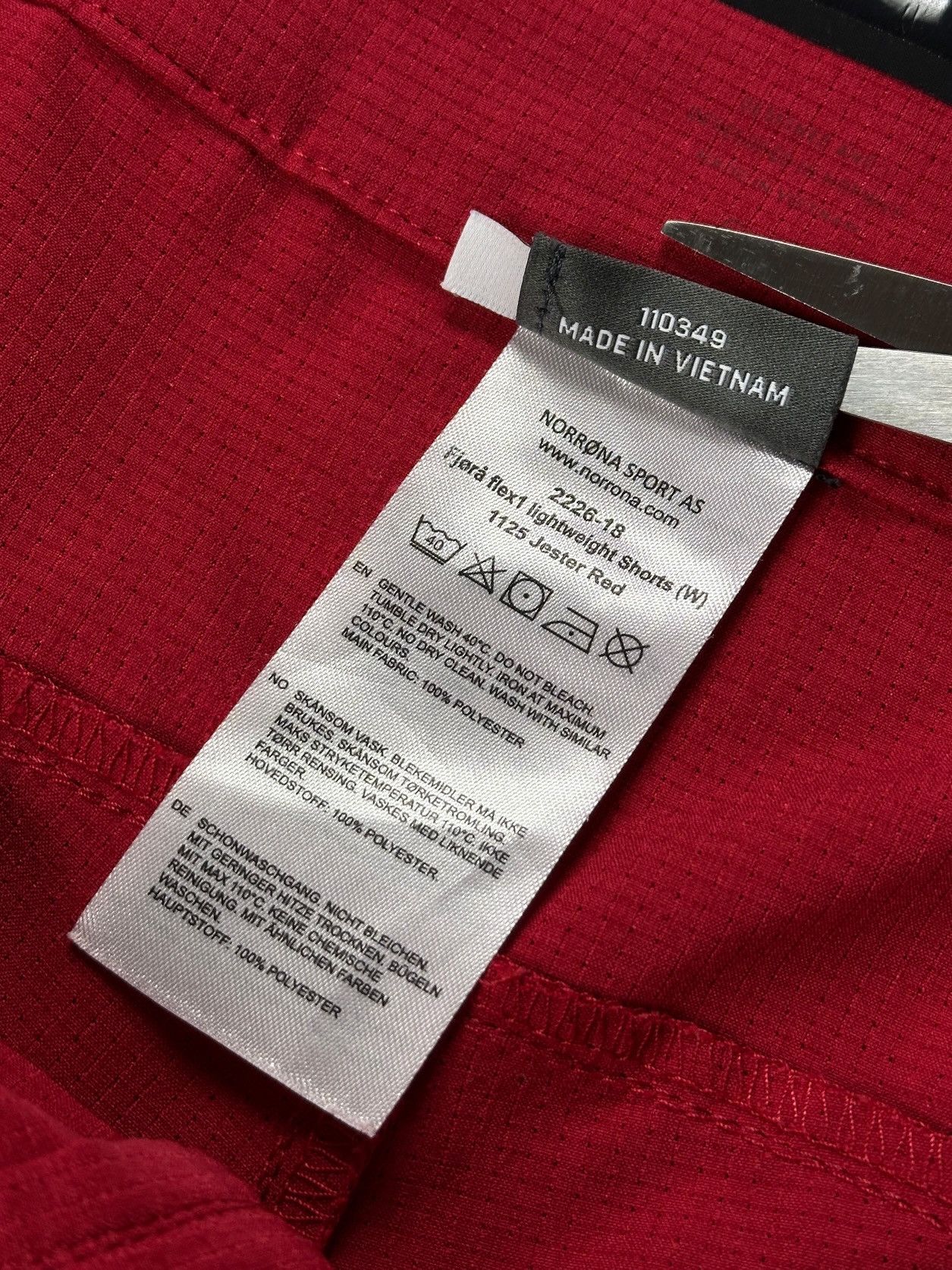 Norrona Norrona Fjora Flex1 Lighweight Shorts Women’s Hiking Outdoor Size 32" / US 10 / IT 46 - 14 Thumbnail