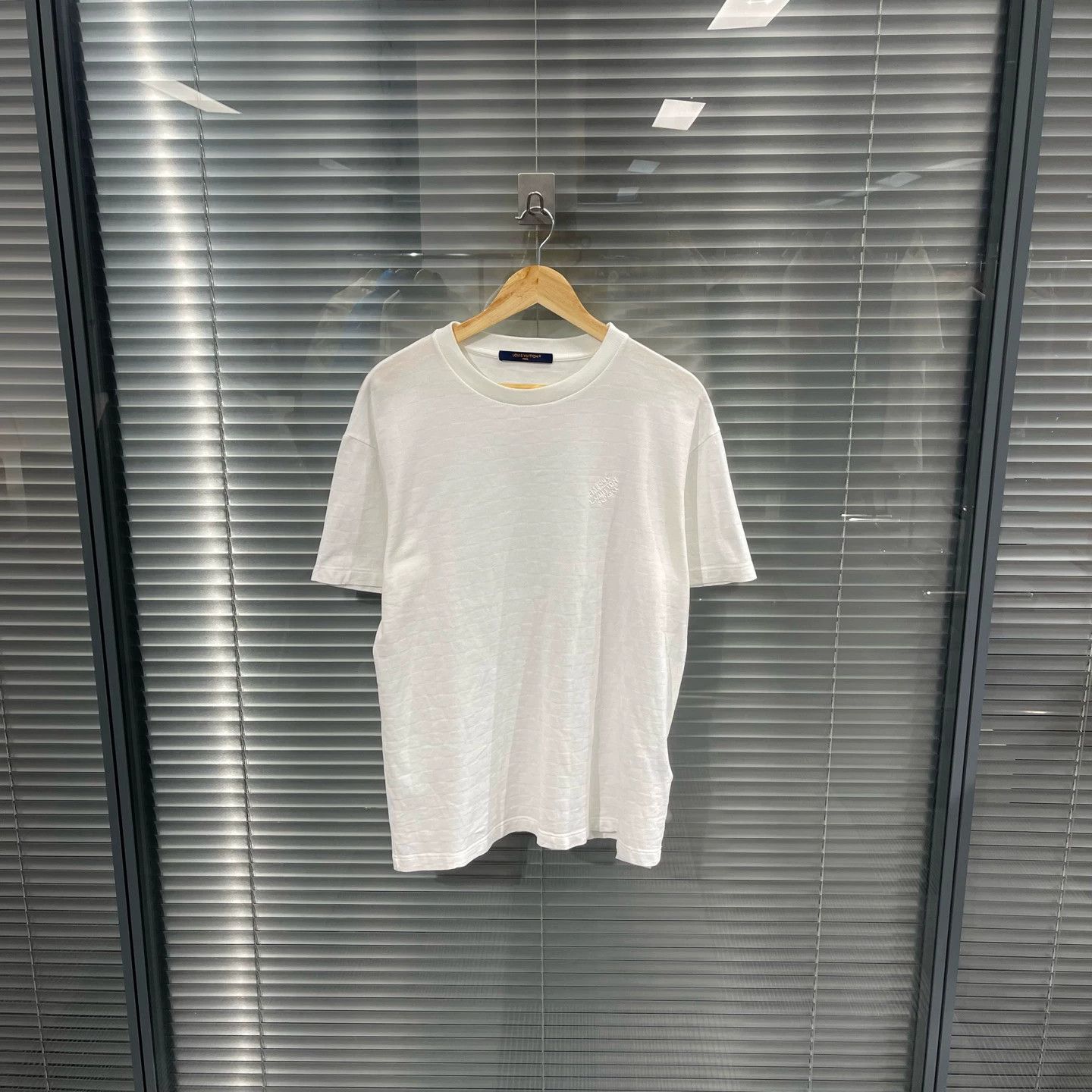 Louis Vuitton LV 24 Damier Embroidered Slogan Tee S 99 New Size US S / EU 44-46 / 1 - 1 Thumbnail