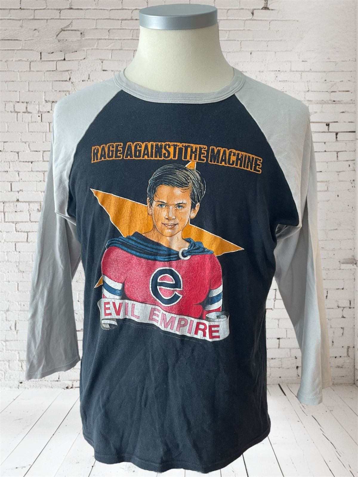 Vintage Vintage Rage Against The Machine, Evil Empire Tour, 1996 Size US XL / EU 56 / 4 - 1 Thumbnail