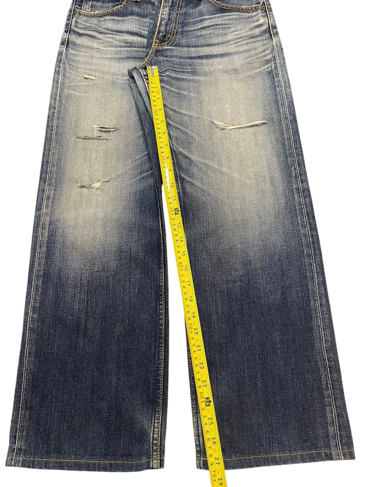 Levi's Vintage 90s Levis 703 Blue Faded Wash Distressed Baggy Jeans Size US 31 - 14 Thumbnail