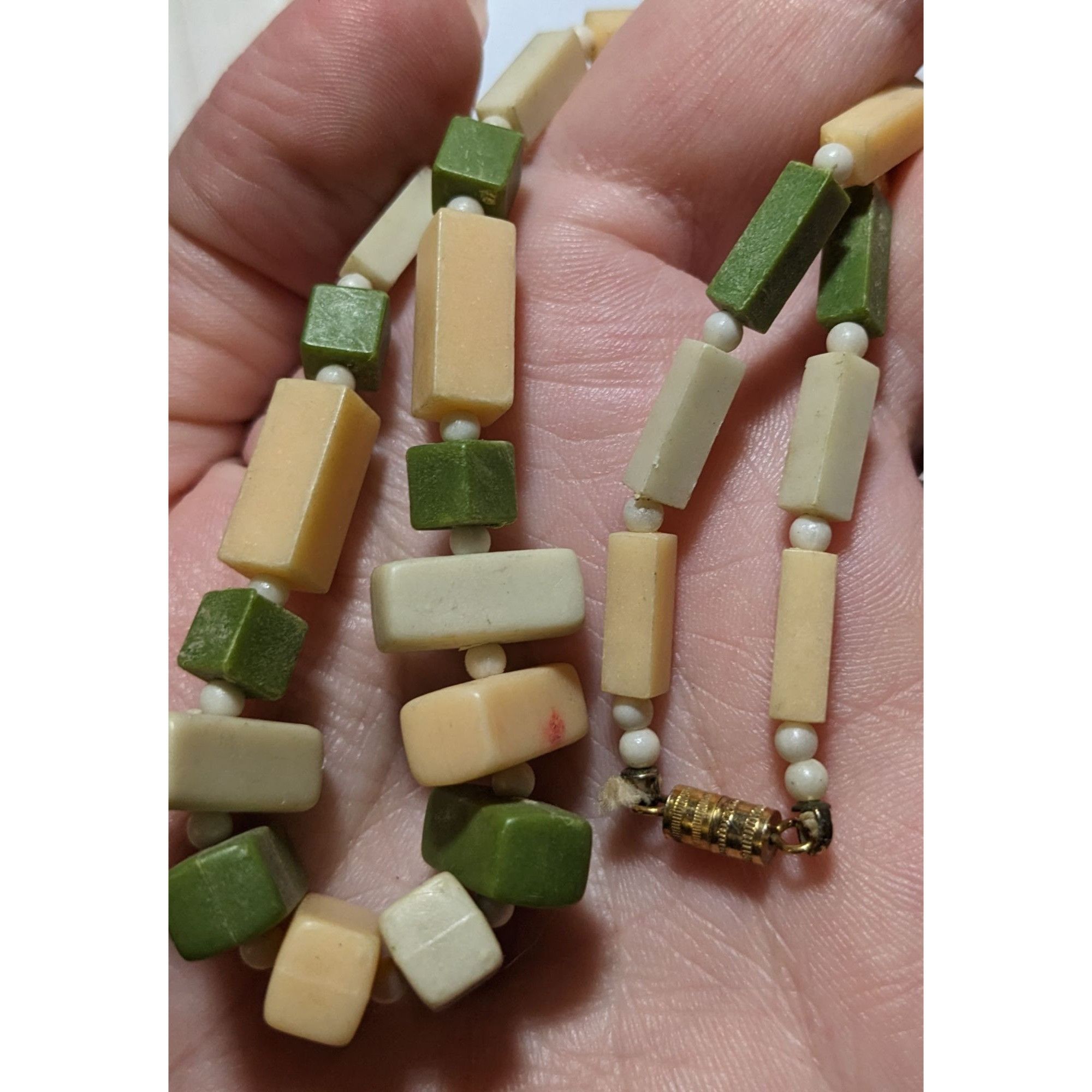 Other Vintage 1920s Celluloid/Bakelite Green Beaded Necklace Size ONE SIZE - 7 Thumbnail
