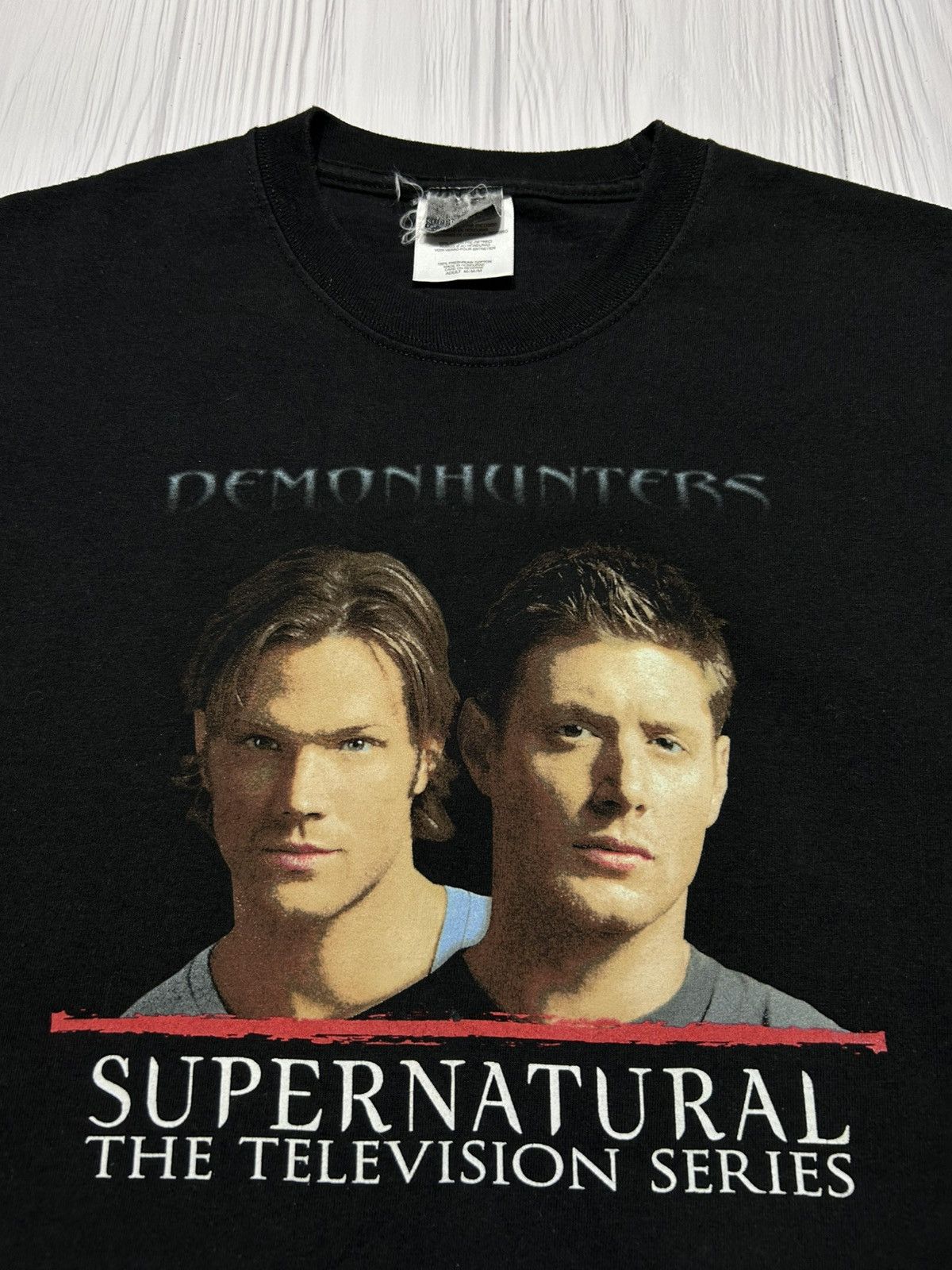 Vintage Vintage Supernatural Demonhunters Dean and Sam Promo T-Shirt Size US M / EU 48-50 / 2 - 4 Thumbnail