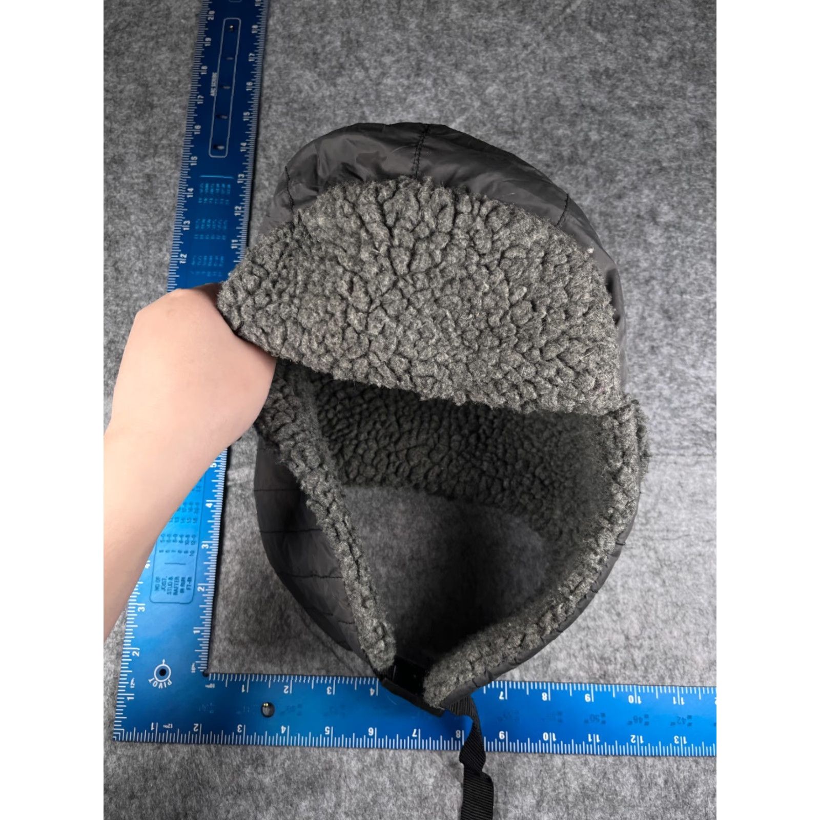 Primark VINTAGE Primark Beanie Adult One Size Gray Polyamide Polyester Ear Flap Ski Hat/Cap Unisex Mens Womens 90s Outdoor Camp Ski Size ONE SIZE - 5 Thumbnail