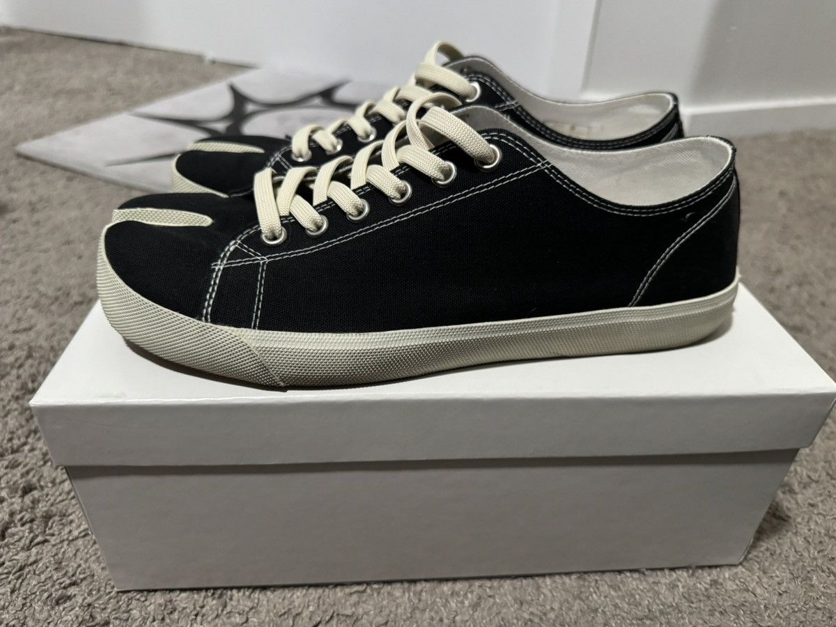 Maison Margiela Maison Margiela Tabi Sneakers Size US 11 / EU 44 - 4 Thumbnail