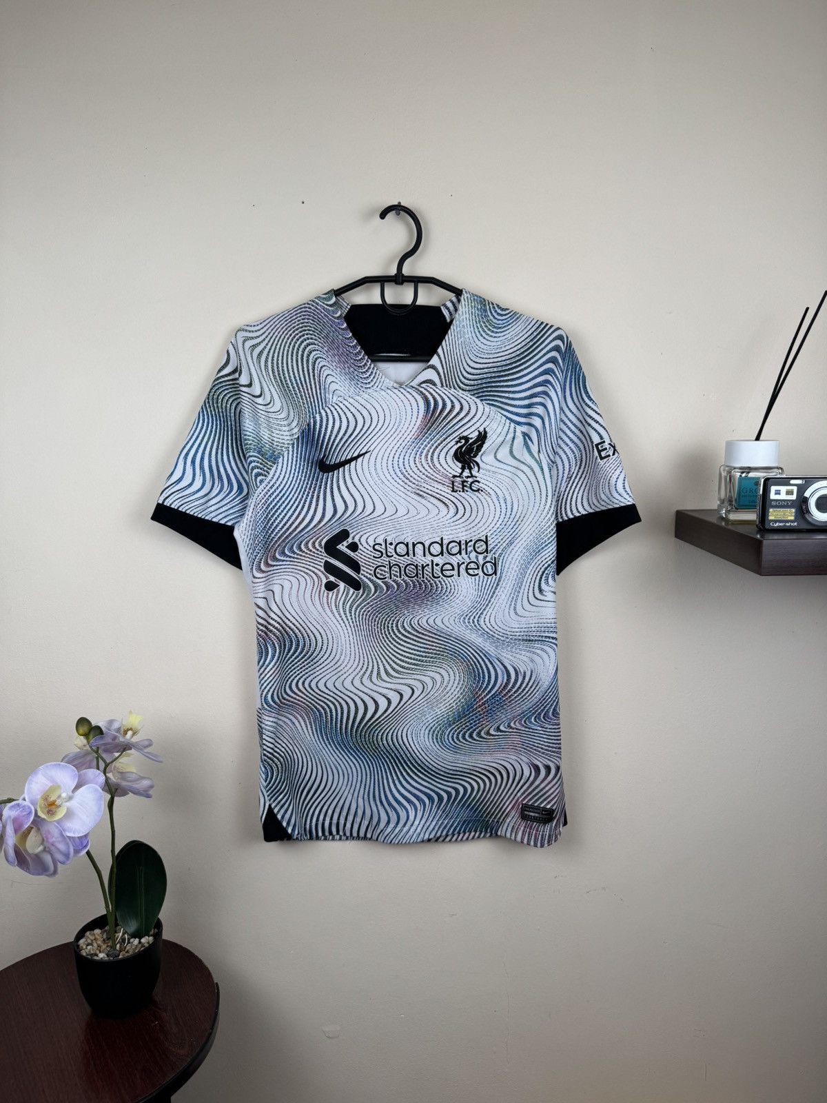 Nike Nike Liverpool Jersey 2022 2023 Away S Football Shirt Soccer Size US S / EU 44-46 / 1 - 1 Thumbnail