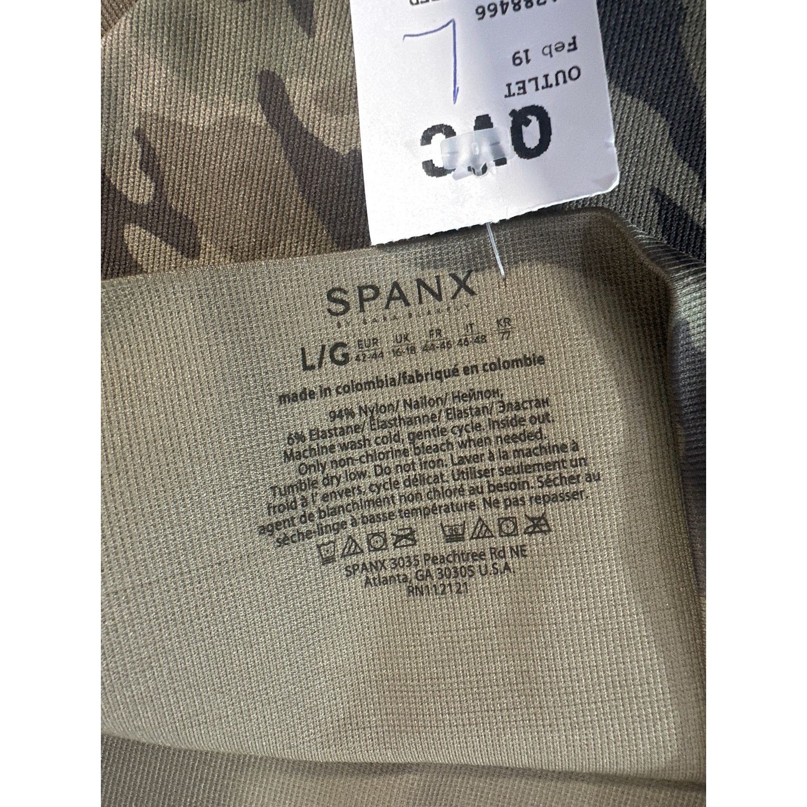 Spanx SPANX Look At Me Now Cropped Seamless Leggings in Camo Large Size 34" / US 12 / IT 48 - 3 Thumbnail