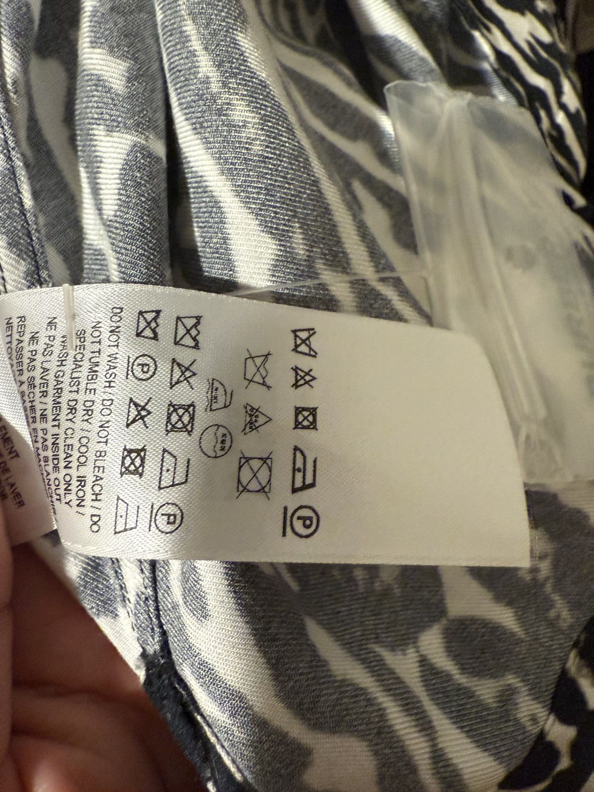 Burberry Brand new Size US L / EU 52-54 / 3 - 13 Thumbnail