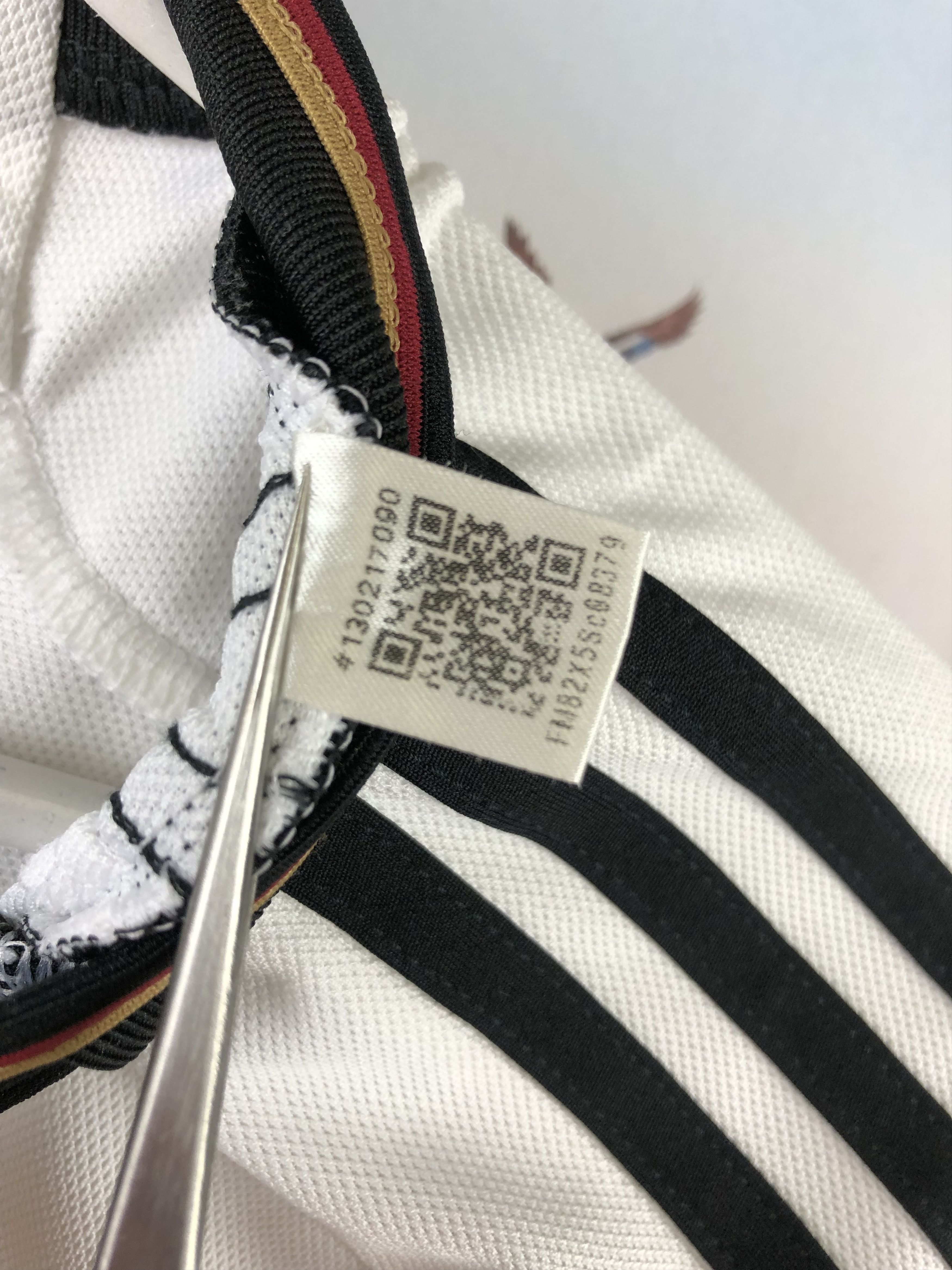 Adidas Germany football shirt Soccer Jersey Mens Trikot Tee Hype Size US L / EU 52-54 / 3 - 9 Thumbnail