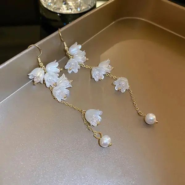 Designer × Jewelry × Vintage Elegant Flower Long Dangle Drop Earrings for Women Size ONE SIZE - 3 Thumbnail