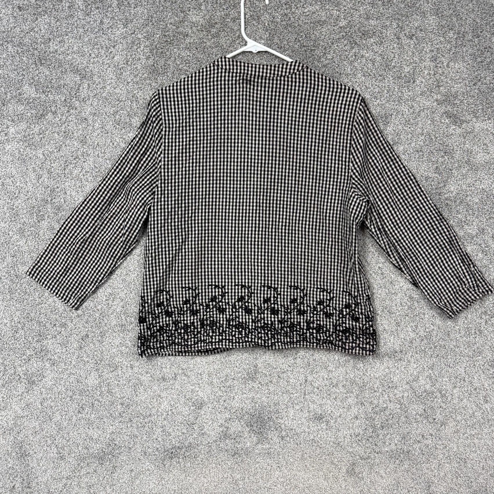 Vintage VINTAGE Rafael Sport Black White Gingham Floral Embroidered 3/4 Sleeve Button-Up Shirt Women L Size L / US 10 / IT 46 - 7 Thumbnail