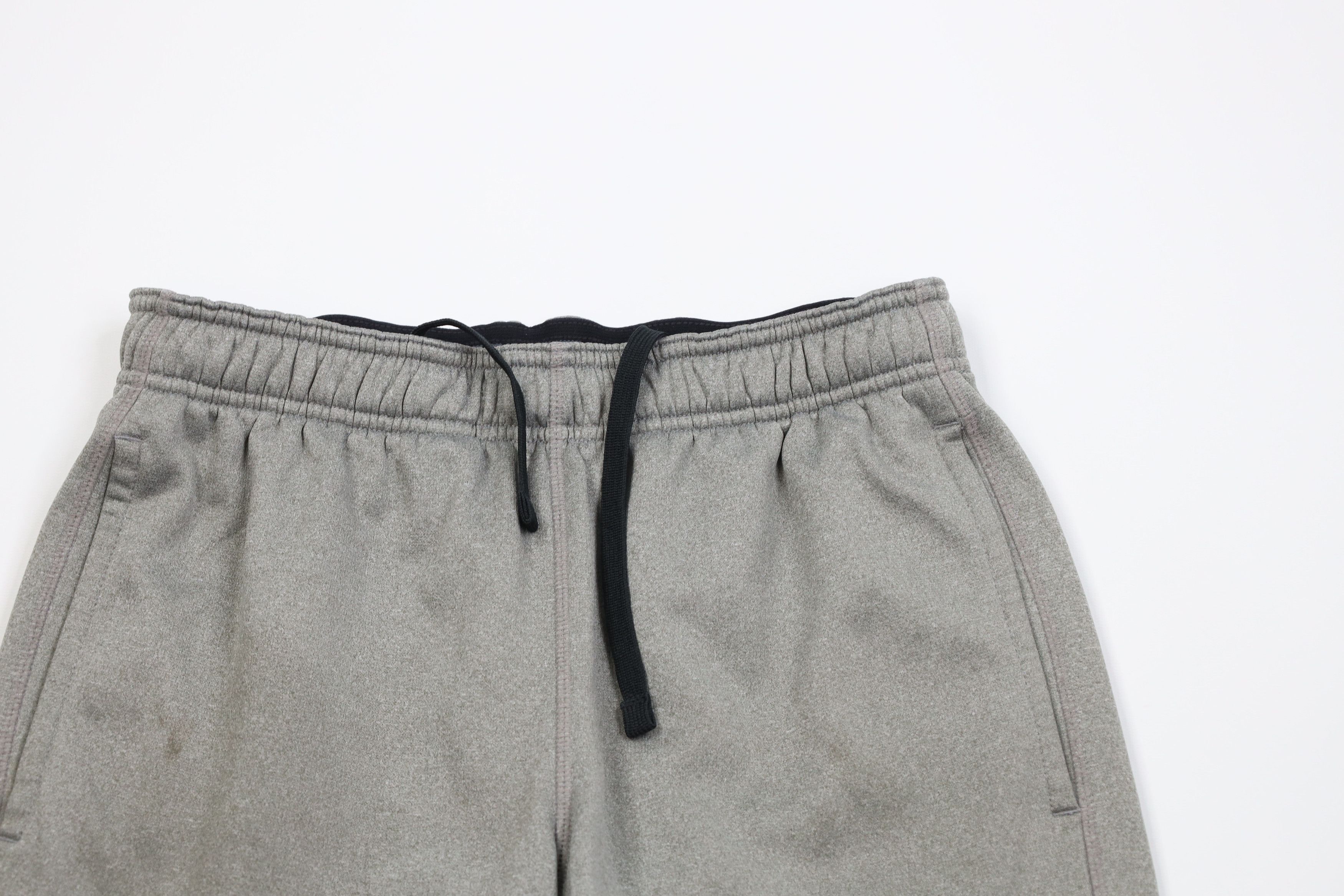 Nike Vintage Y2K Nike Therma Fit Mini Swoosh Wide Leg Sweatpants Size US 32 / EU 48 - 2 Thumbnail