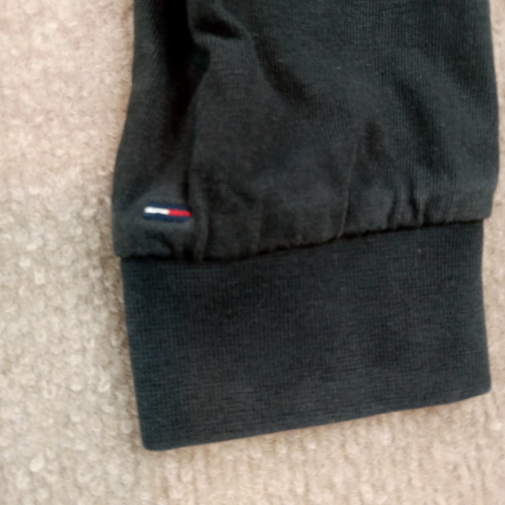 Tommy Hilfiger Tommy Hilfiger Hoodie Womens Extra Small XS Black Cropped Crop Sweatshirt Logo Size XS / US 0-2 / IT 36-38 - 5 Thumbnail