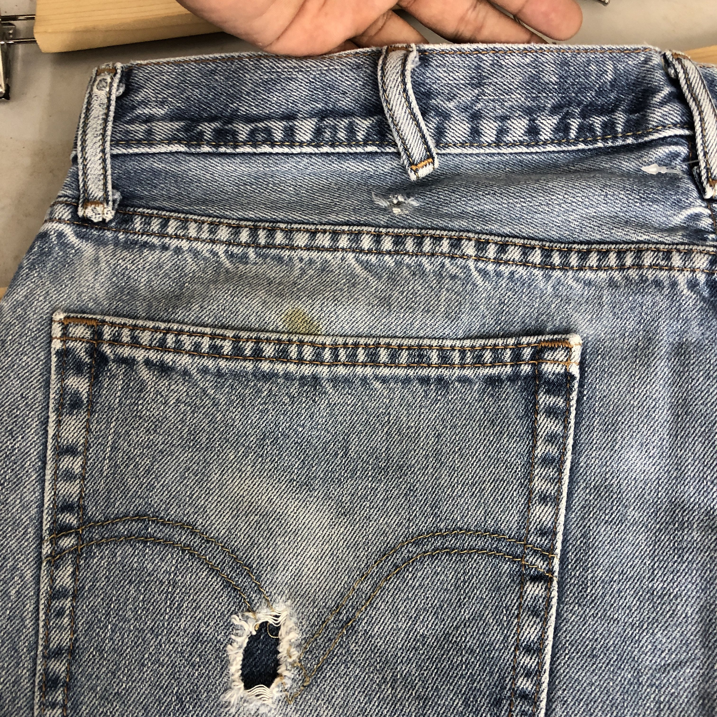 Levi's × Vintage Vintage Y2K Levis Faded Jeans Light Wash Levi's 505 Denim Size US 38 / EU 54 - 11 Thumbnail