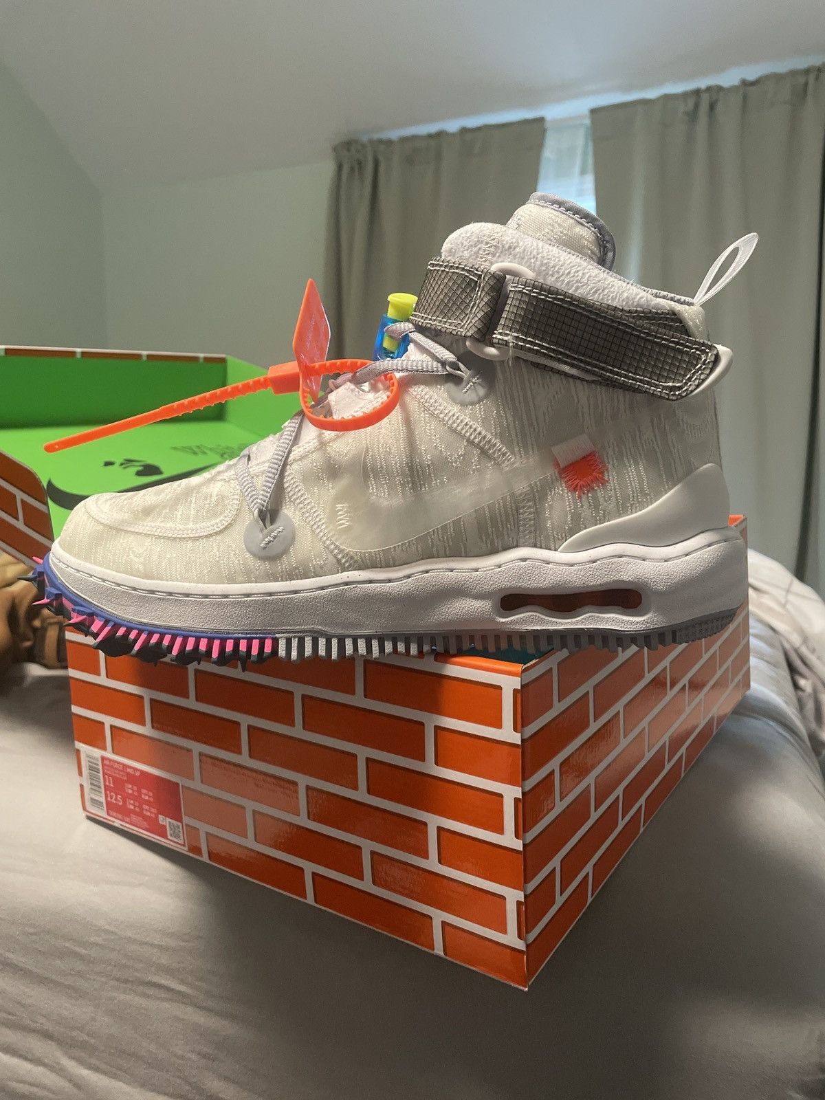 Nike × Off-White Air Force 1 mid sp Size US 11 / EU 44 - 1 Thumbnail