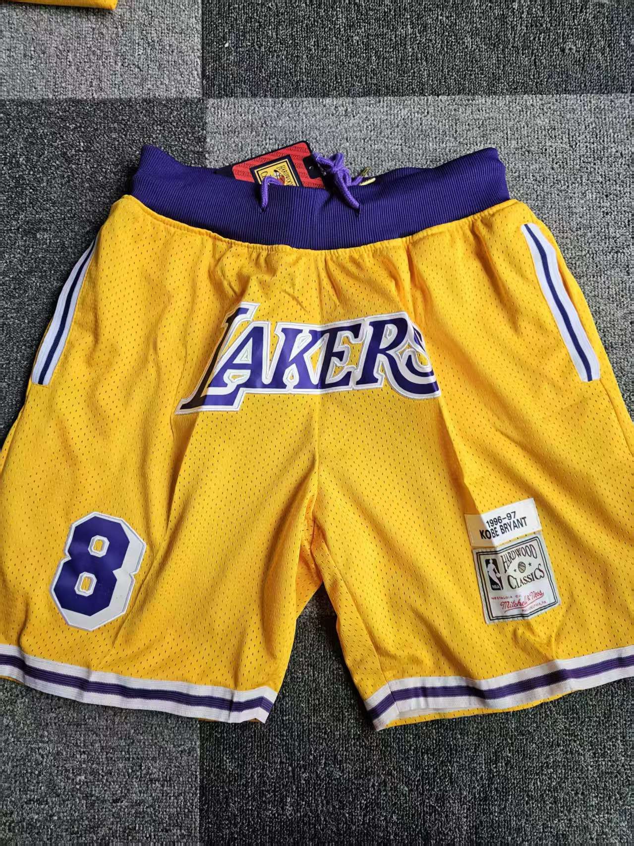 NBA Kobe Bryant Short Laker 8 Short Pocket Short XXL Size US 38 / EU 54 - 1 Thumbnail