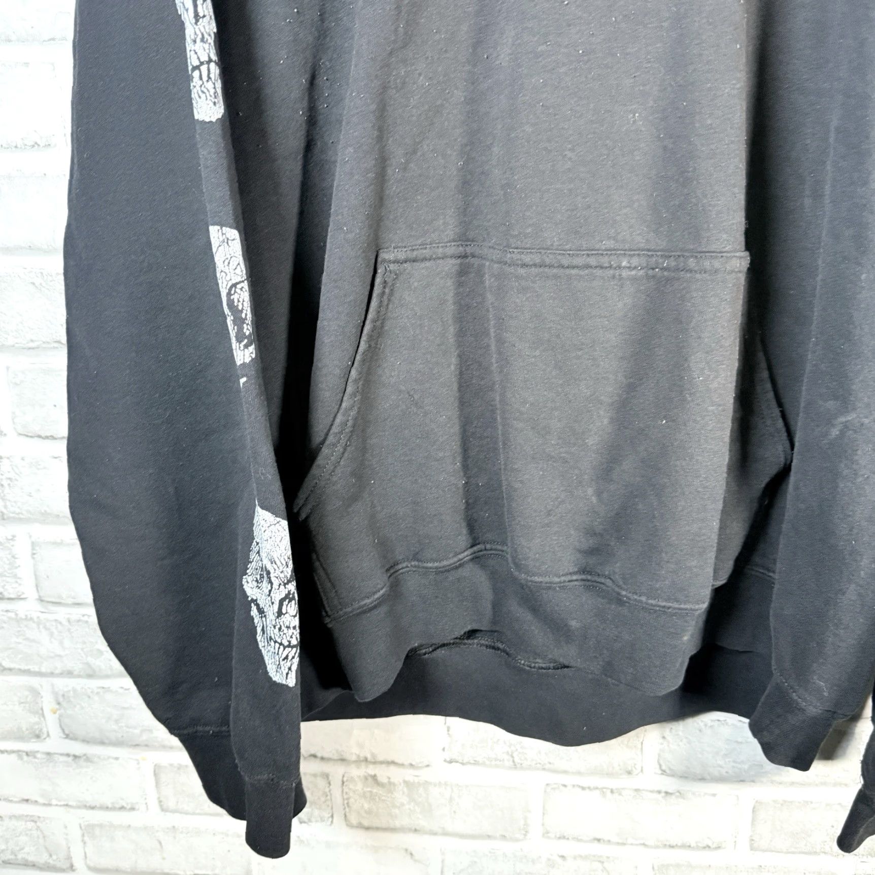 Vintage SAWBLADE Black Graphic Hooded Pullover Hoodie Mens 2XL Cotton Blend Size US XXL / EU 58 / 5 - 3 Thumbnail