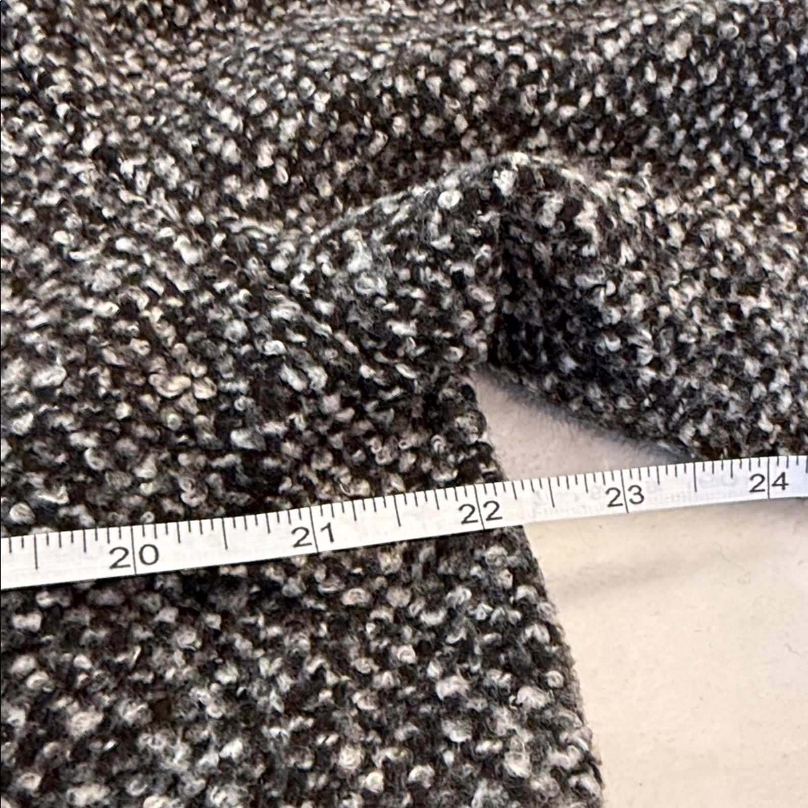 Old Navy Old Navy Black & White wool blend coat floral broach SZ Med Size M / US 6-8 / IT 42-44 - 10 Thumbnail