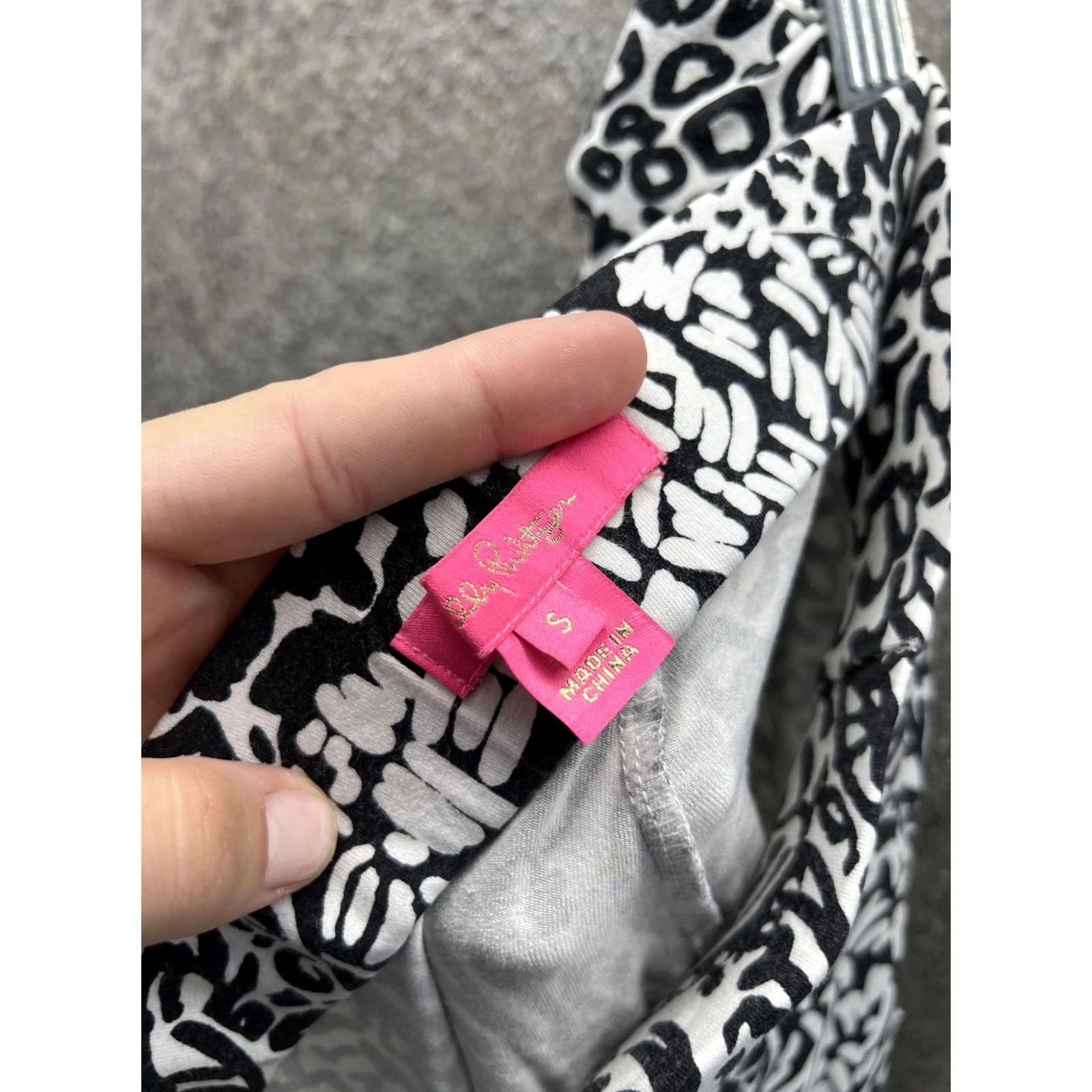 Lilly Pulitzer Lilly Pulitzer Pants Womens Small Black White Geometric Pull On Stretch Casual Pants Size 28" / US 6 / IT 42 - 2 Thumbnail