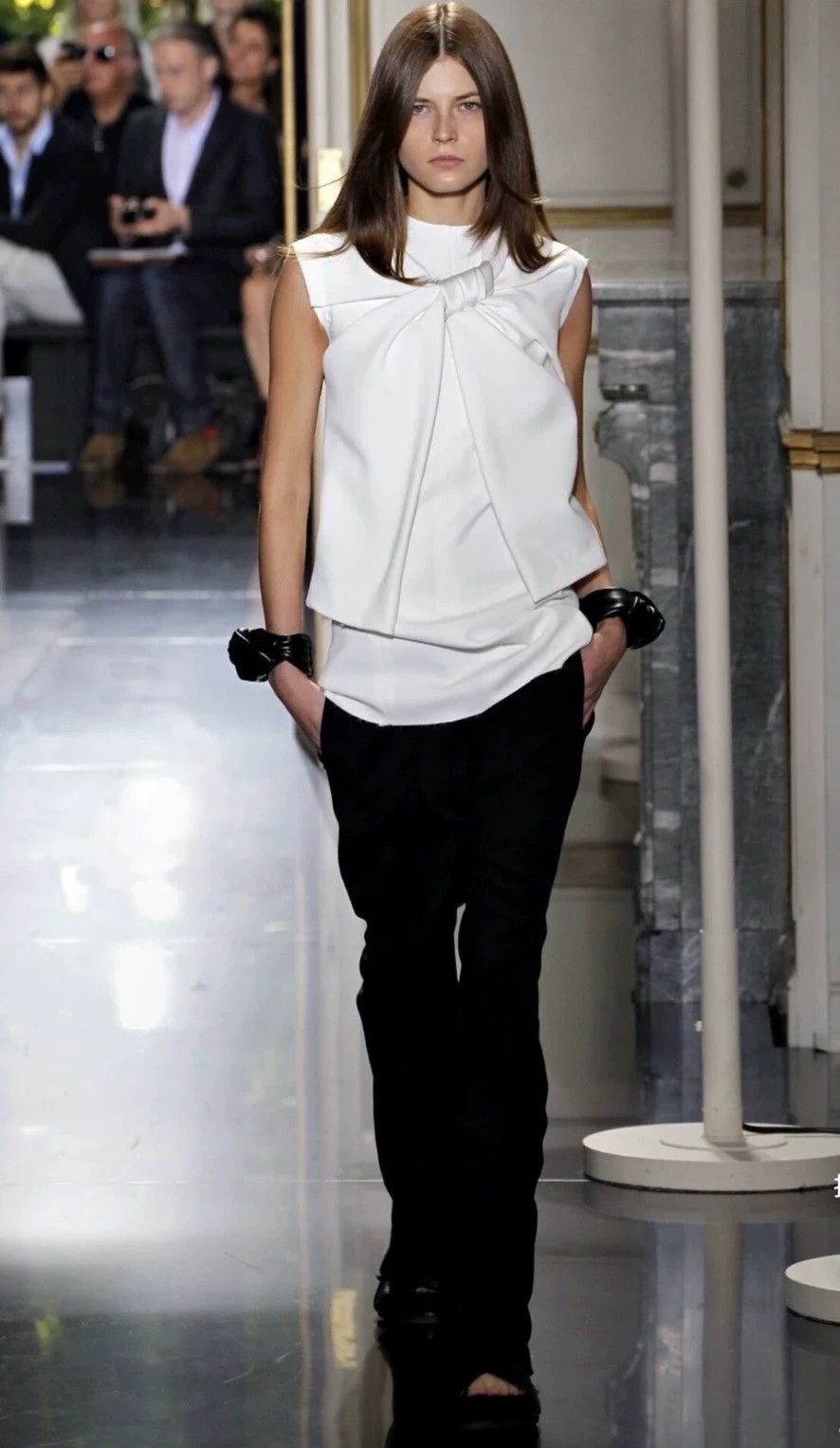Celine Old Celine Phoebe 2013SS Old Money Lambskin Knot Bracelet Size ONE SIZE - 5 Thumbnail