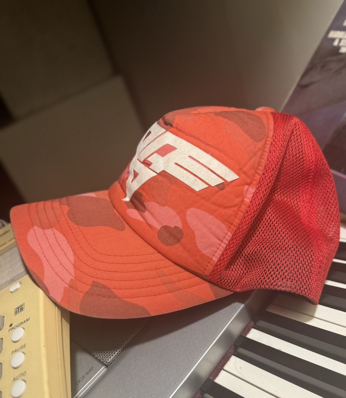 Bape 2007 Bape x Van Halen color camo trucker cap Size ONE SIZE - 4 Thumbnail
