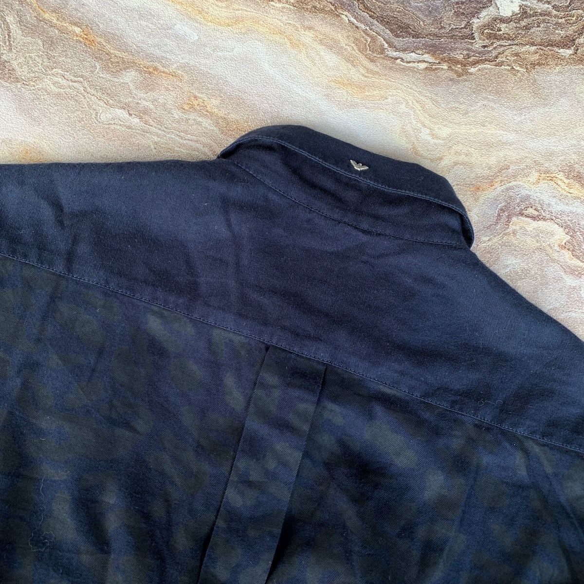 Armani Armani Button Snap Navy Shirt Camoflage Sleeve Size M / US 6-8 / IT 42-44 - 11 Thumbnail