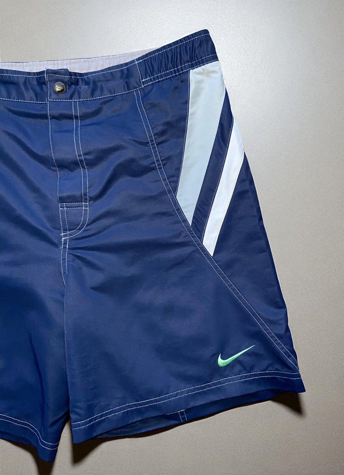 Nike Nike Shox shorts size M Size US 38 / EU 54 - 2 Thumbnail