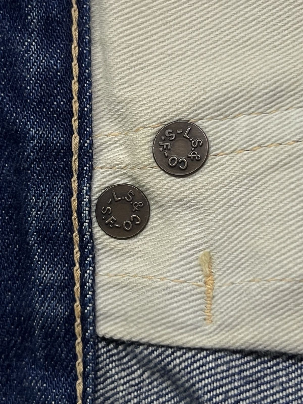 Levi's Vintage Clothing Vintage Levi’s 501 XX Big E Buckle Selvedge Japanese Denim Size US 31 - 14 Thumbnail