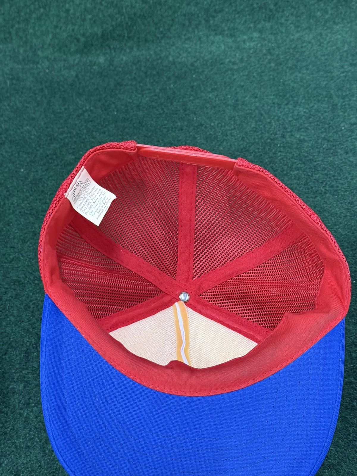 Vintage Vintage Canada Trucker Hat Size ONE SIZE - 3 Thumbnail