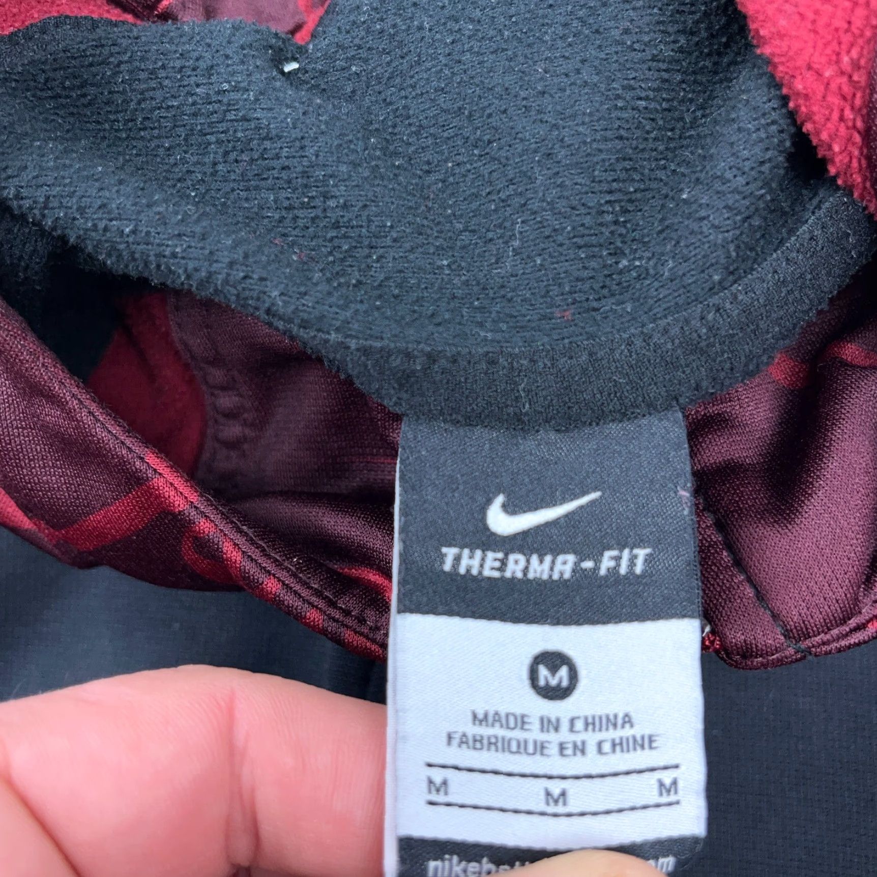 Nike Nike Hoodie Men Medium Black Red Lebron James Track Jacket Nike Therma Fit LBJ Hoodie Geometric Logo Sports Modern Hipster Size US M / EU 48-50 / 2 - 4 Thumbnail