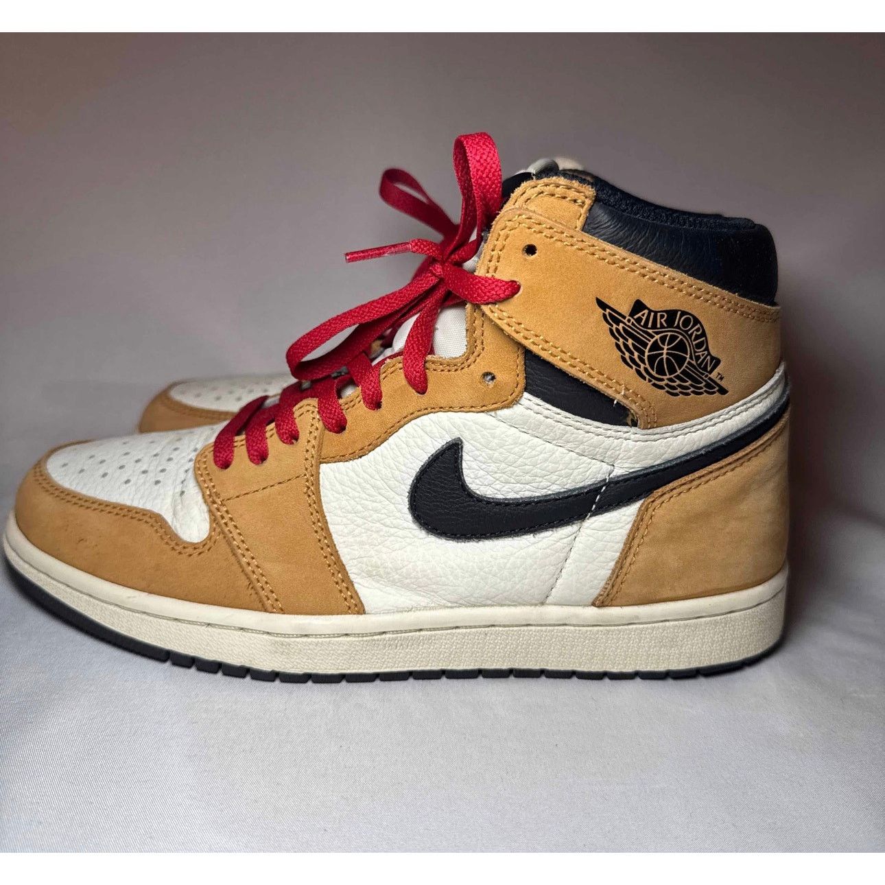 Jordan Brand × Nike Size 8 - Nike Air Jordan 1 Retro High OG Rookie of the Year Size US 8 / EU 41 - 9 Thumbnail