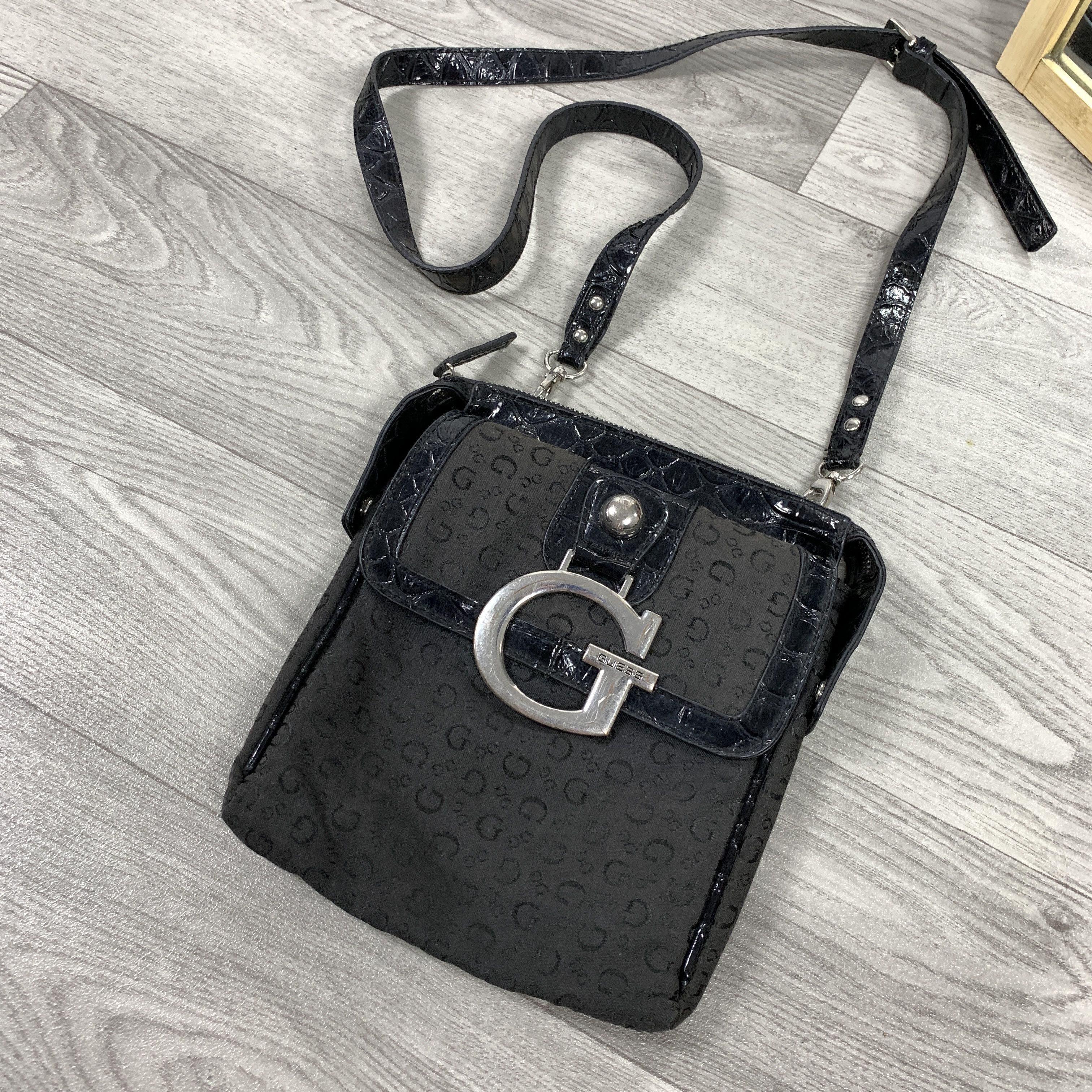 Guess Vintage Guess Y2K Black Crossbody Shoulder Metal G Bag Size ONE SIZE - 4 Thumbnail