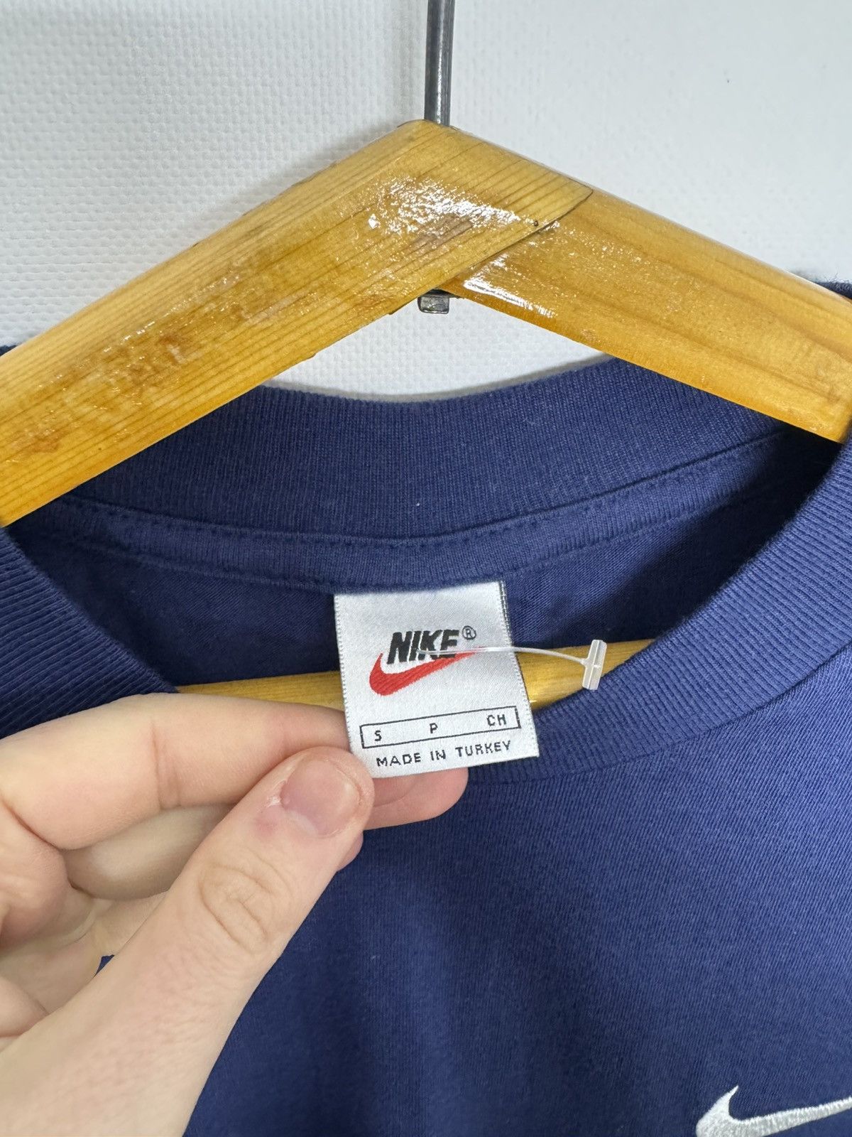 Nike Vintage Nike Swoosh T-Shirt 90’s Size US S / EU 44-46 / 1 - 5 Thumbnail