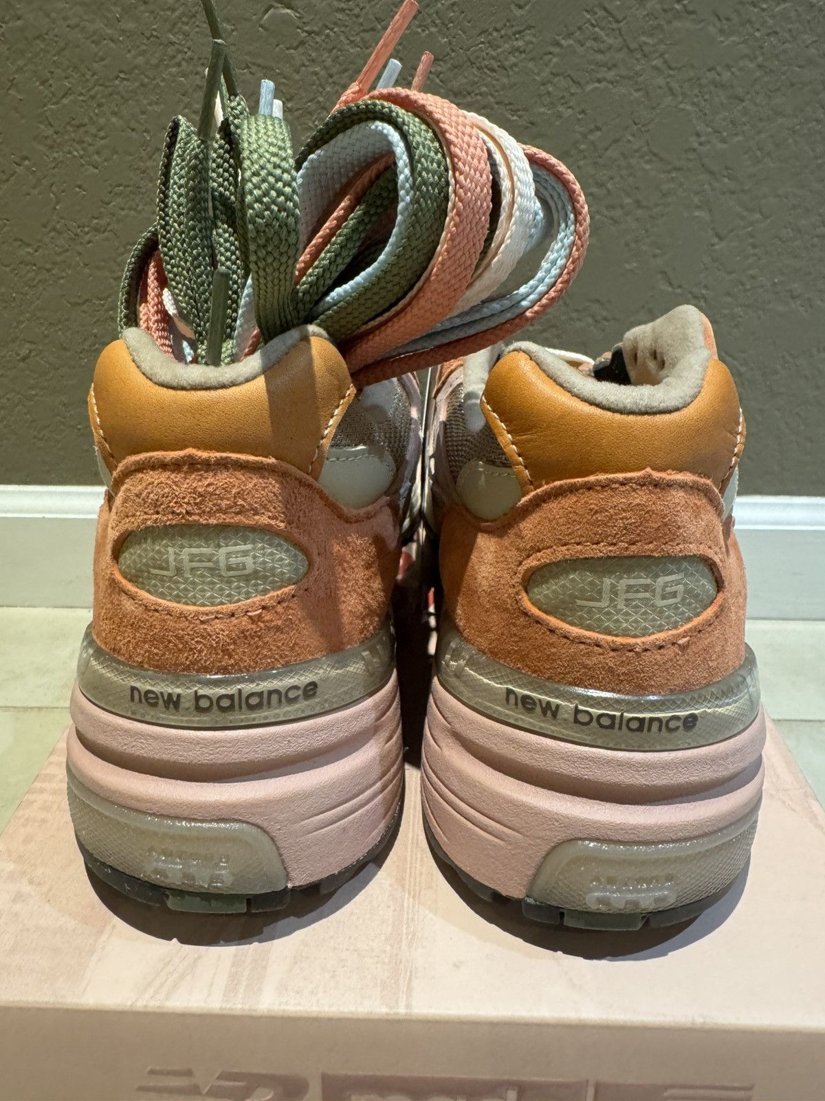 Joe Freshgoods × New Balance NEW 8 Joe Freshgoods New Balance 992 Suede Multiple Laces Size US 8 / EU 41 - 7 Thumbnail