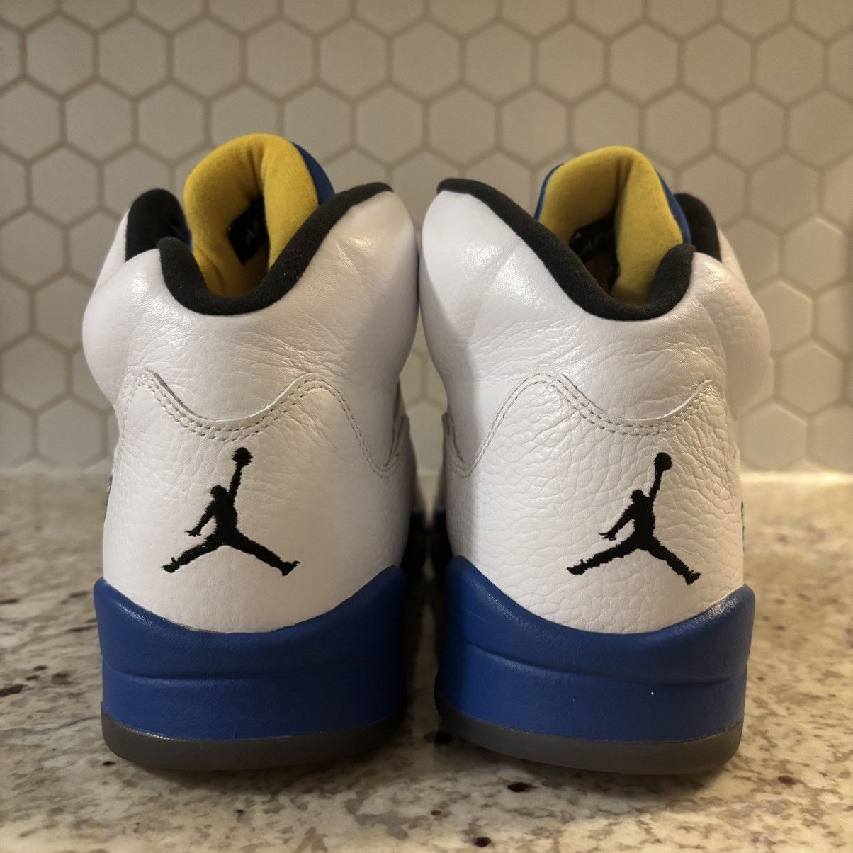 Jordan Brand Size 9.5 - Jordan 5 Retro Laney (2013) LIGHTLY WORN W/Box Size US 9.5 / EU 42-43 - 9 Thumbnail