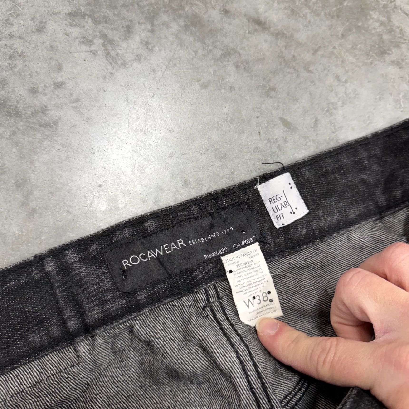 Rocawear Rocawear Jeans Mens 38x29 Black Charcoal Wash Regular Fit Straight Hip Hop Denim Size US 38 / EU 54 - 5 Thumbnail