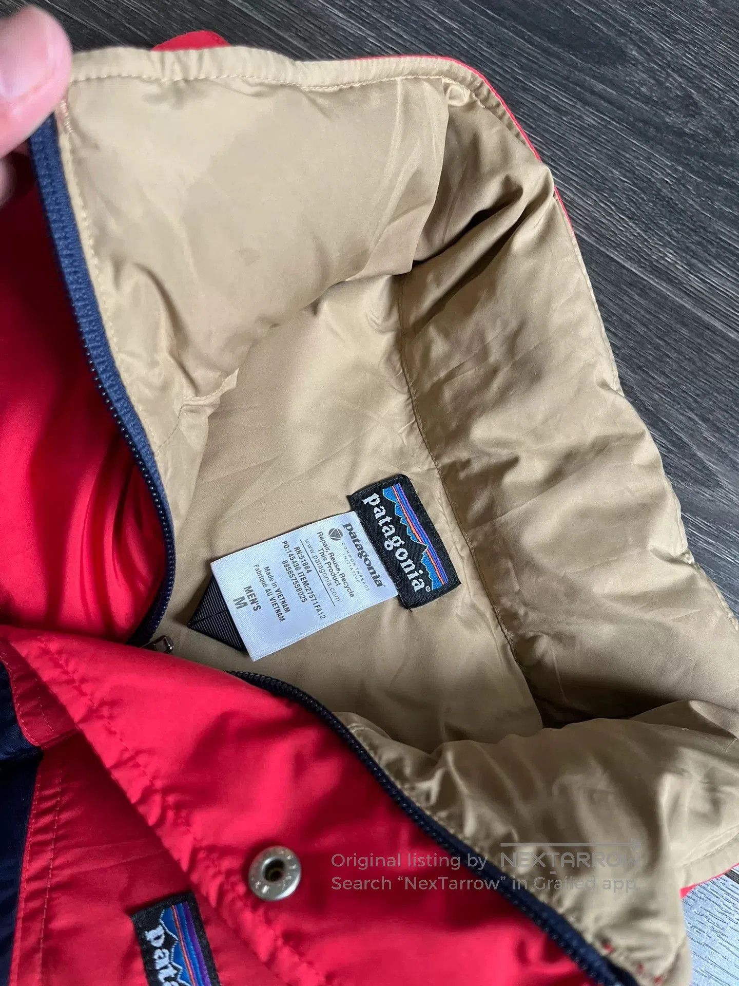 Patagonia Patagonia Men's M Down Vest FA12. Size US M / EU 48-50 / 2 - 8 Thumbnail