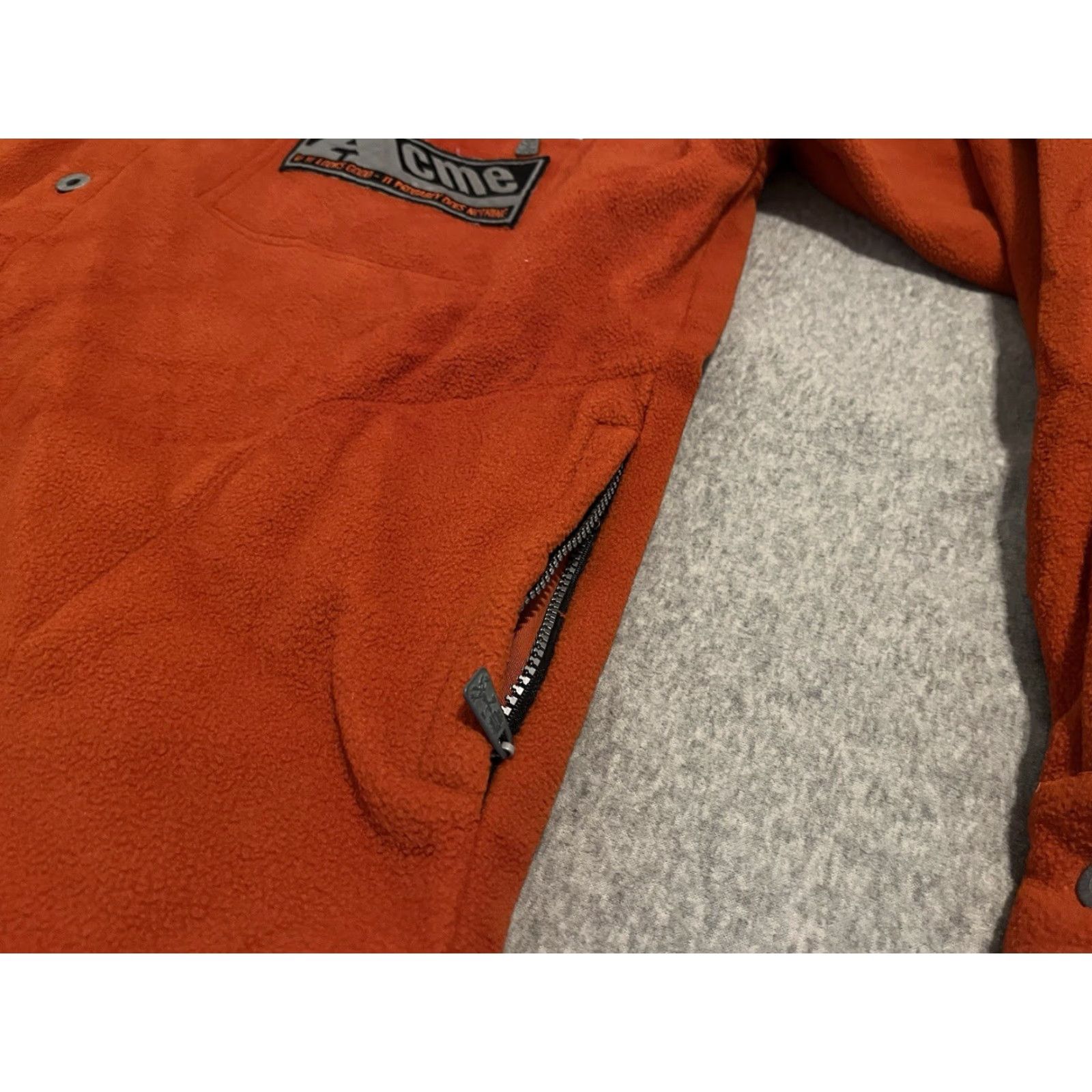 Vintage VINTAGE Warner Bros. Looney Tunes Acme Industry Fleece Jacket Shirt Large Jacket Mens Orange 1996 Size US L / EU 52-54 / 3 - 7 Thumbnail