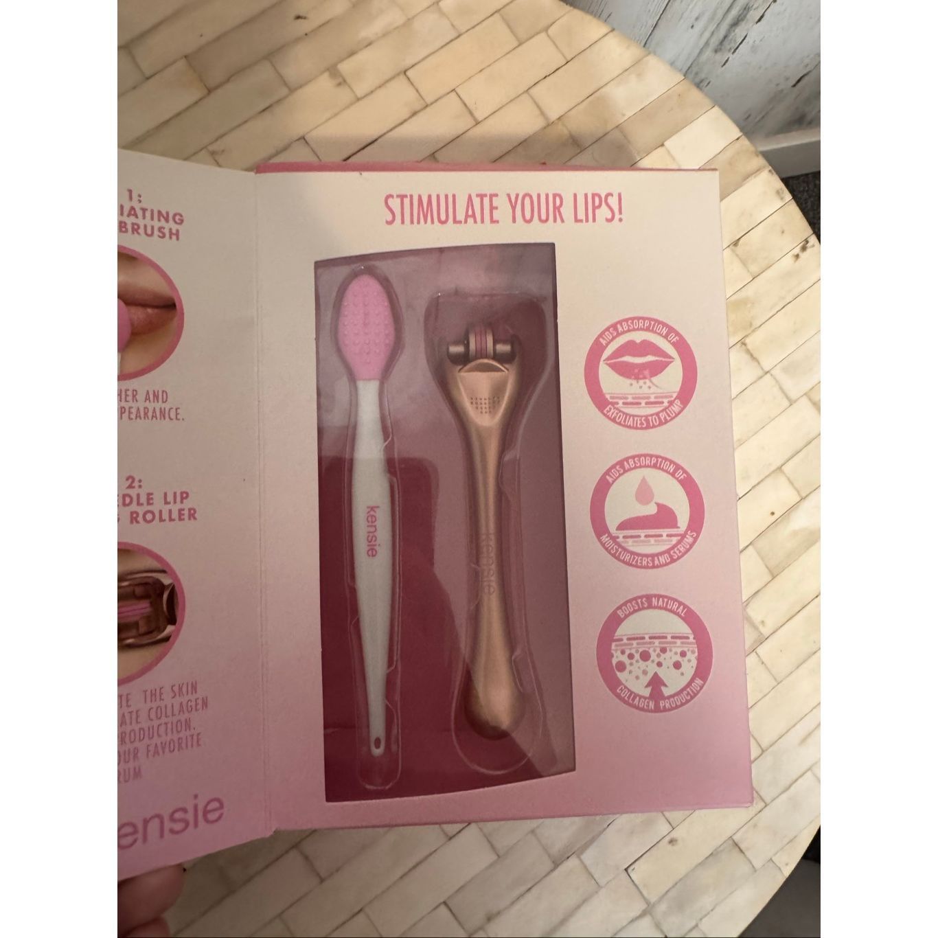 Other Kensie Microneedle Lip Plumper & Exfoliating Lip Brush | Col Size ONE SIZE - 3 Thumbnail