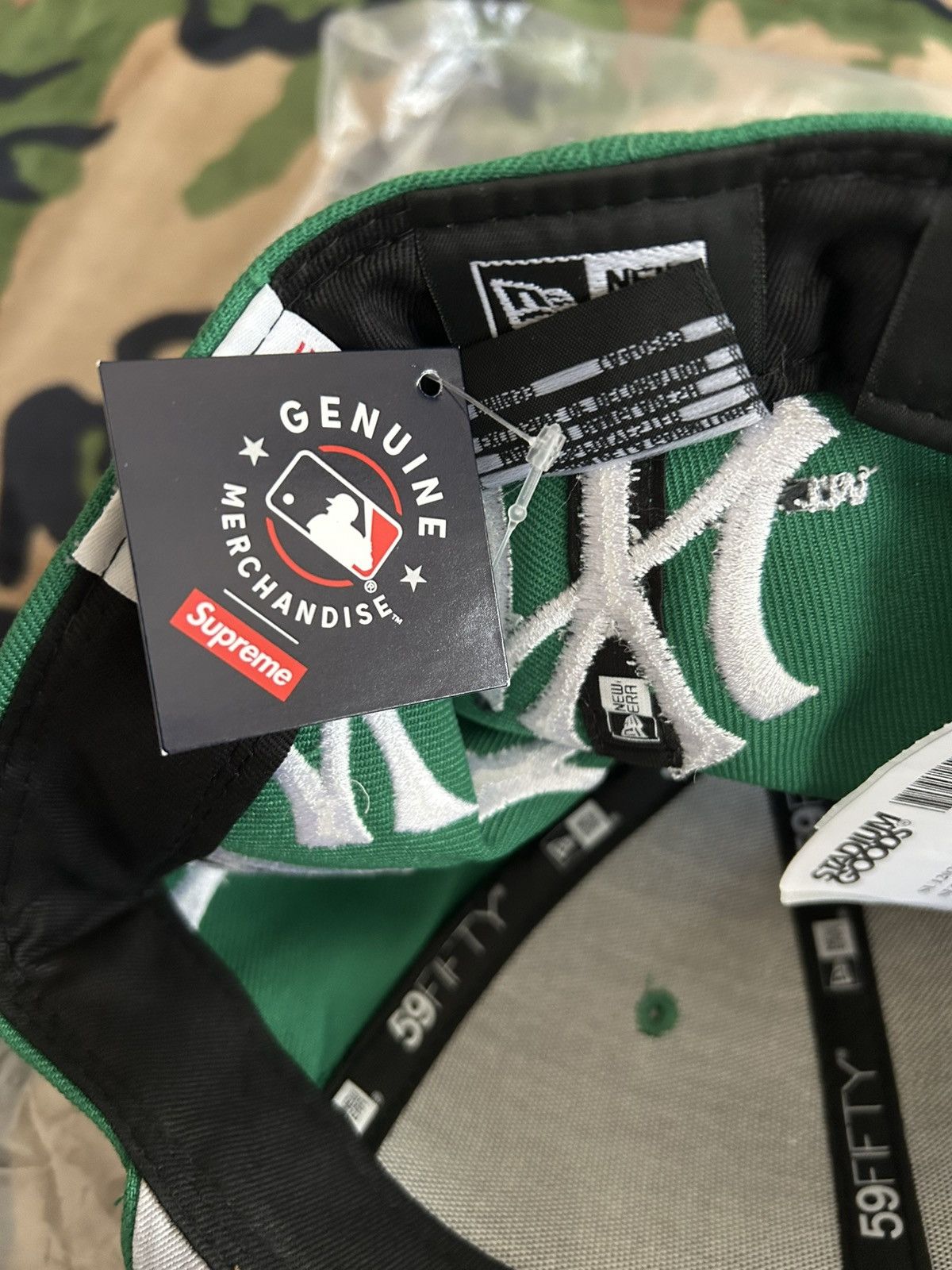 New Era × New York Yankees × Supreme Supreme New York Yankees Box Logo New Era Green 7 3/4 FW21 Size ONE SIZE - 9 Thumbnail