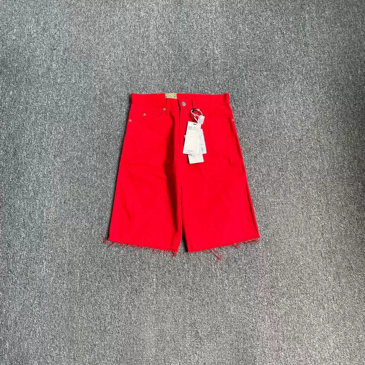 Gucci GUCCI Red Shorts Size US 30 / EU 46 - 1 Thumbnail
