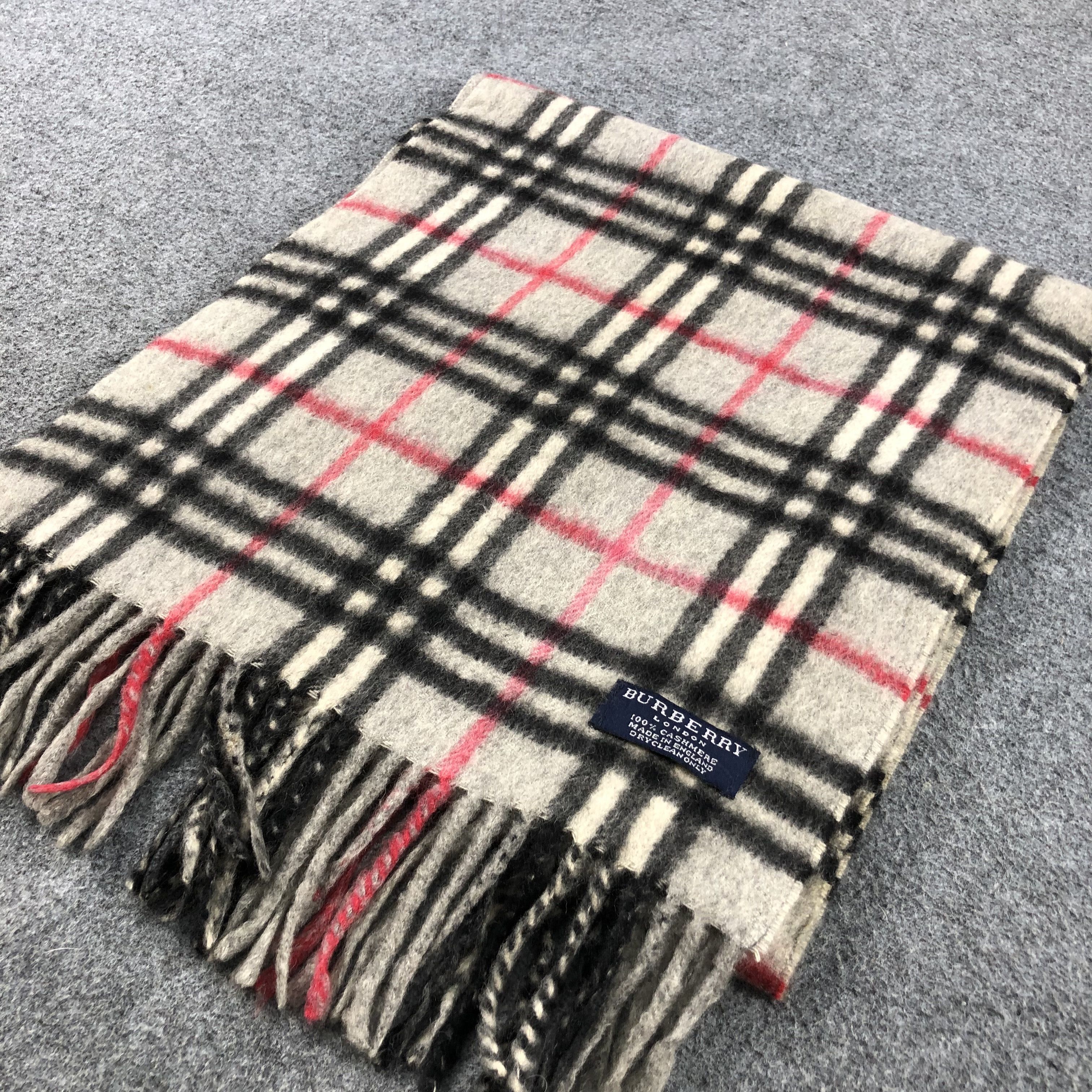 Burberry Burberry Nova Check Grey Cashmere Scarf Muffler V738 Size ONE SIZE - 3 Thumbnail