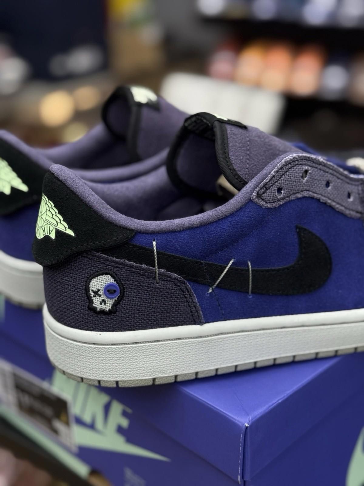 Jordan Brand 11.5- Air Jordan 1 Low OG Zion Williamson ‘Voodoo Alternate Size US 11.5 / EU 44-45 - 8 Thumbnail