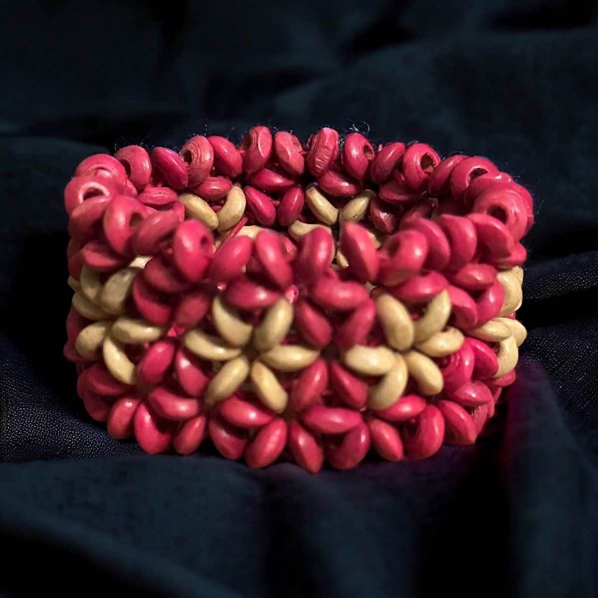 Other Wooden fuchsia and cream floral stretch bracelet Size ONE SIZE - 1 Thumbnail