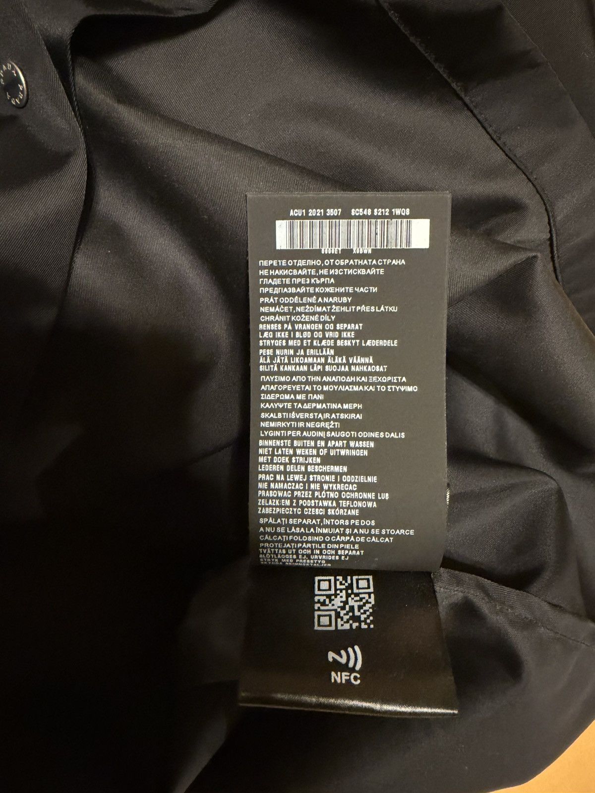 Prada Prada Mens Nylon Shirt XL Size US XL / EU 56 / 4 - 15 Thumbnail